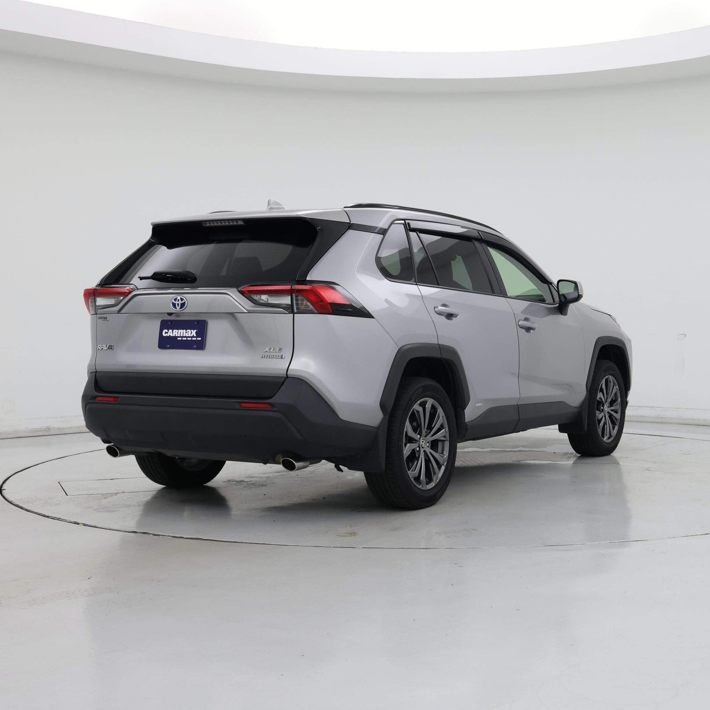 Thumbnail: 2023 Toyota RAV4 - 8