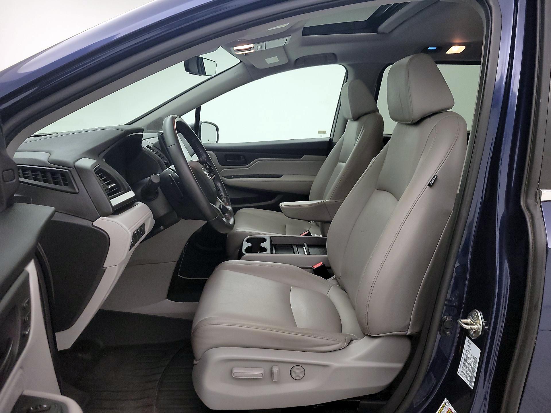 Thumbnail: 2019 Honda Odyssey - 11