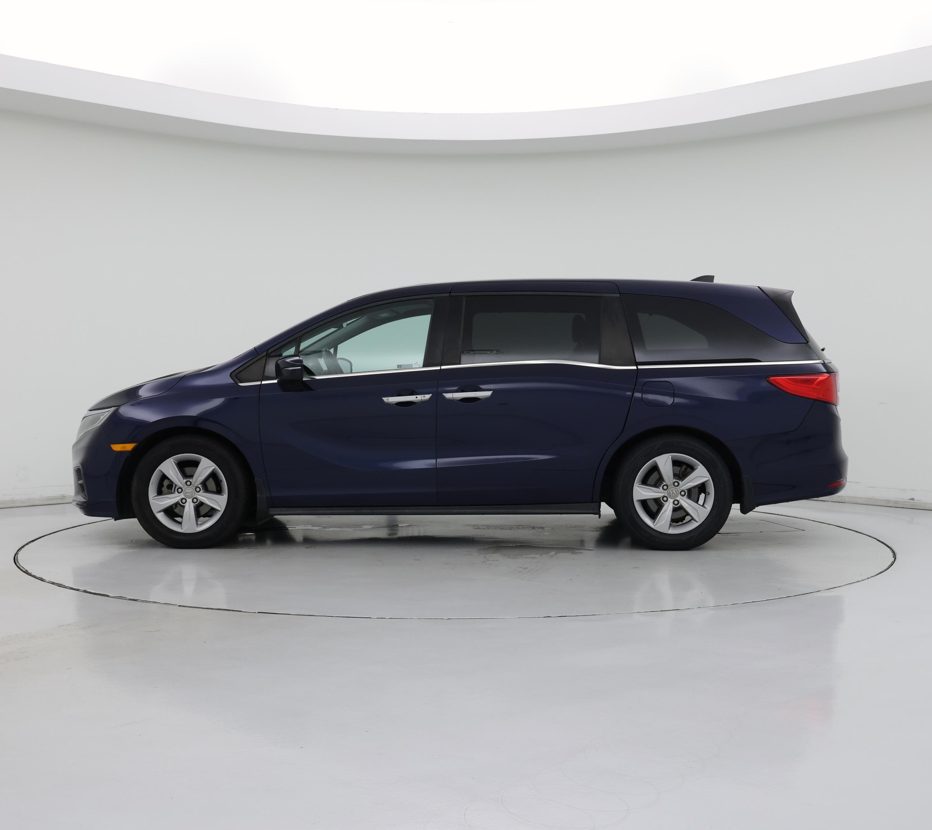 Thumbnail: 2019 Honda Odyssey - 3