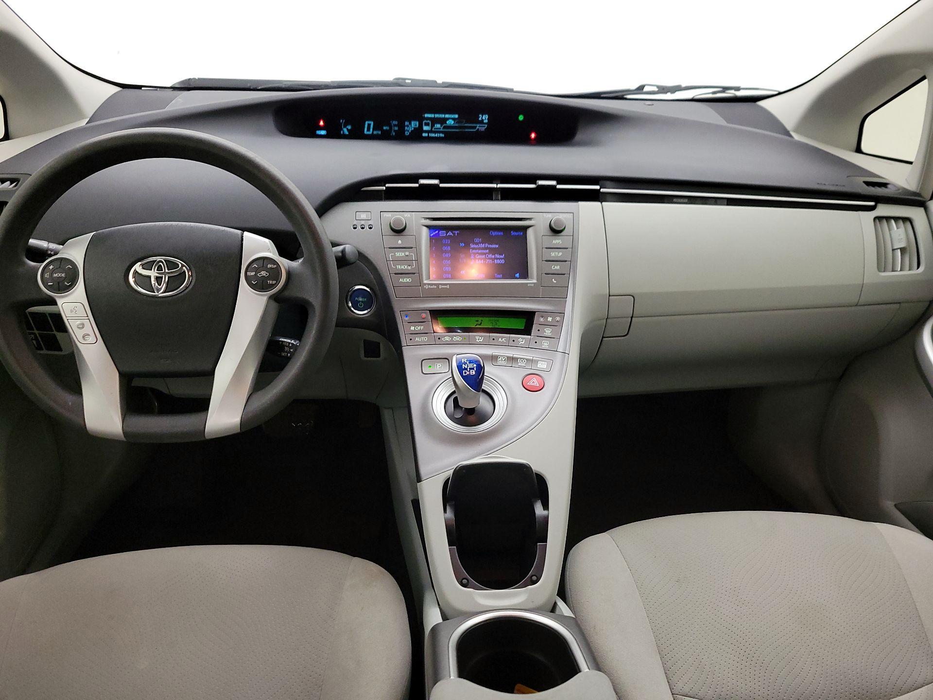 Thumbnail: 2014 Toyota Prius - 9
