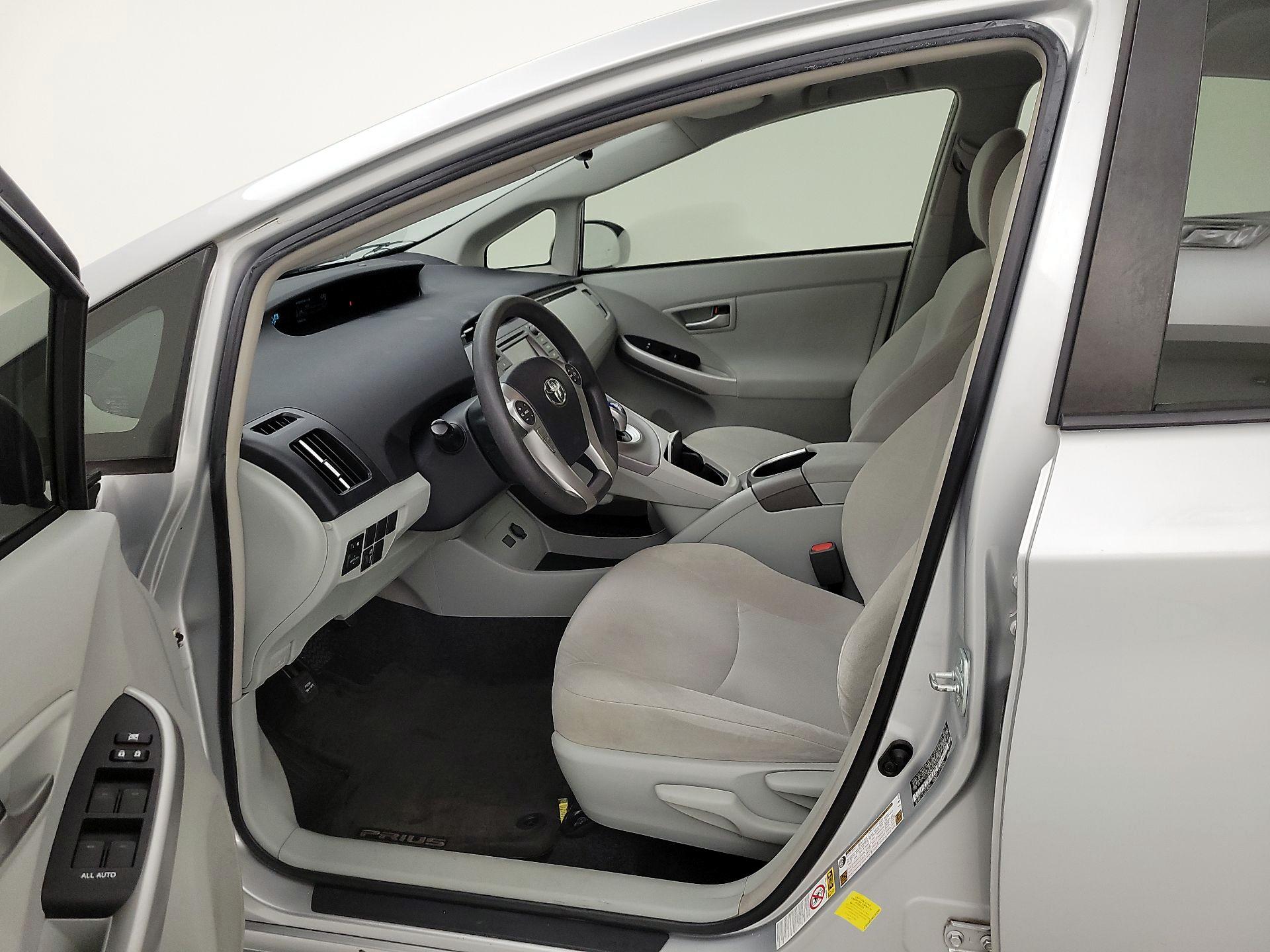 Thumbnail: 2014 Toyota Prius - 11