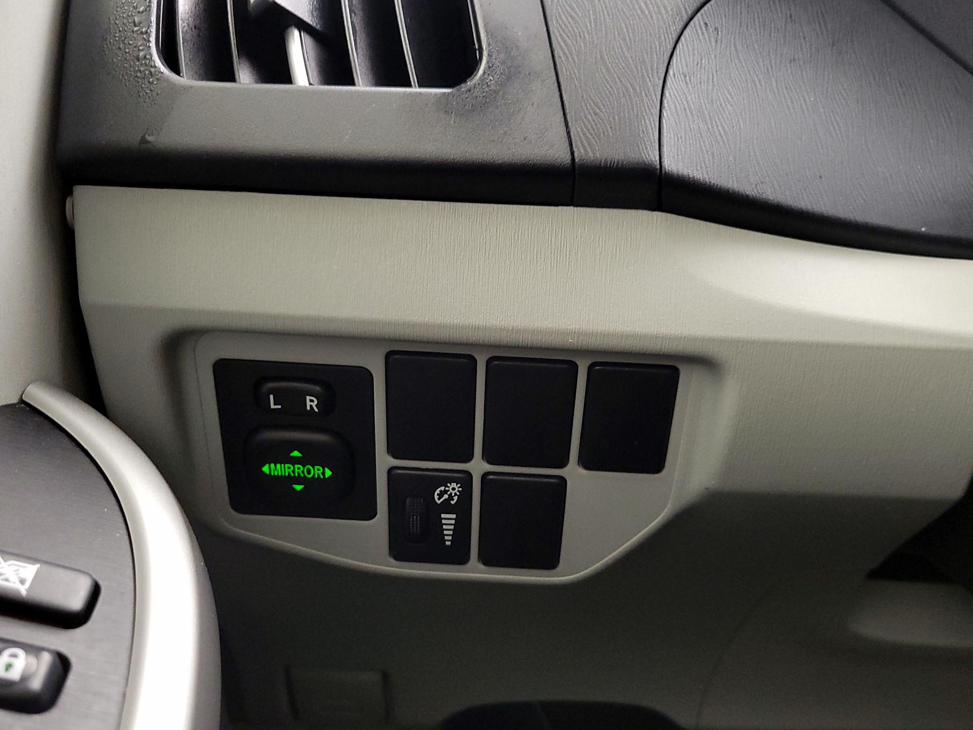 Thumbnail: 2014 Toyota Prius - 13