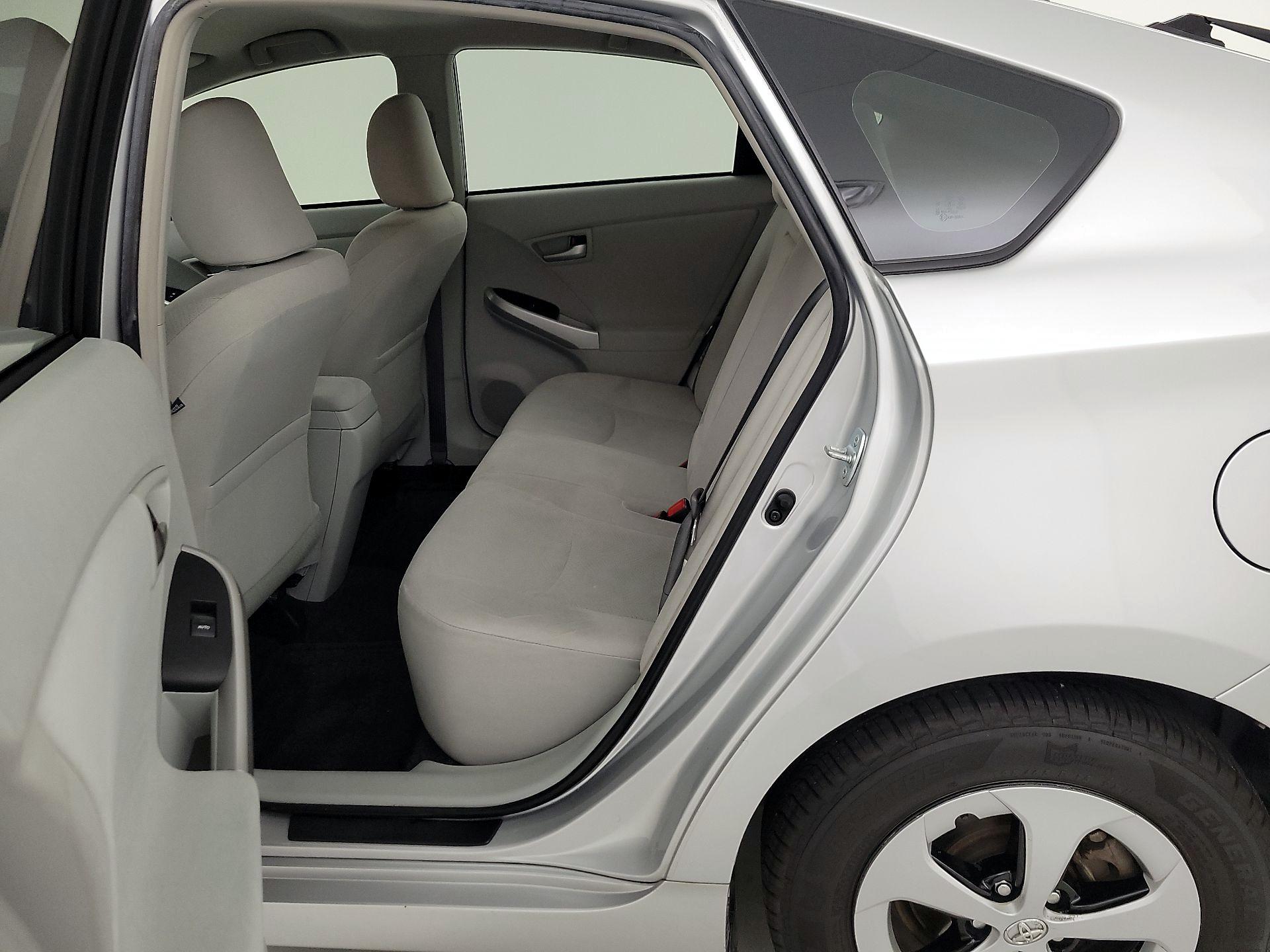 Thumbnail: 2014 Toyota Prius - 19