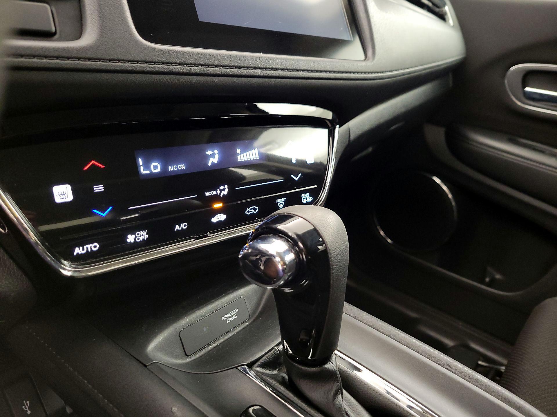 Thumbnail: 2016 Honda HR-V - 14