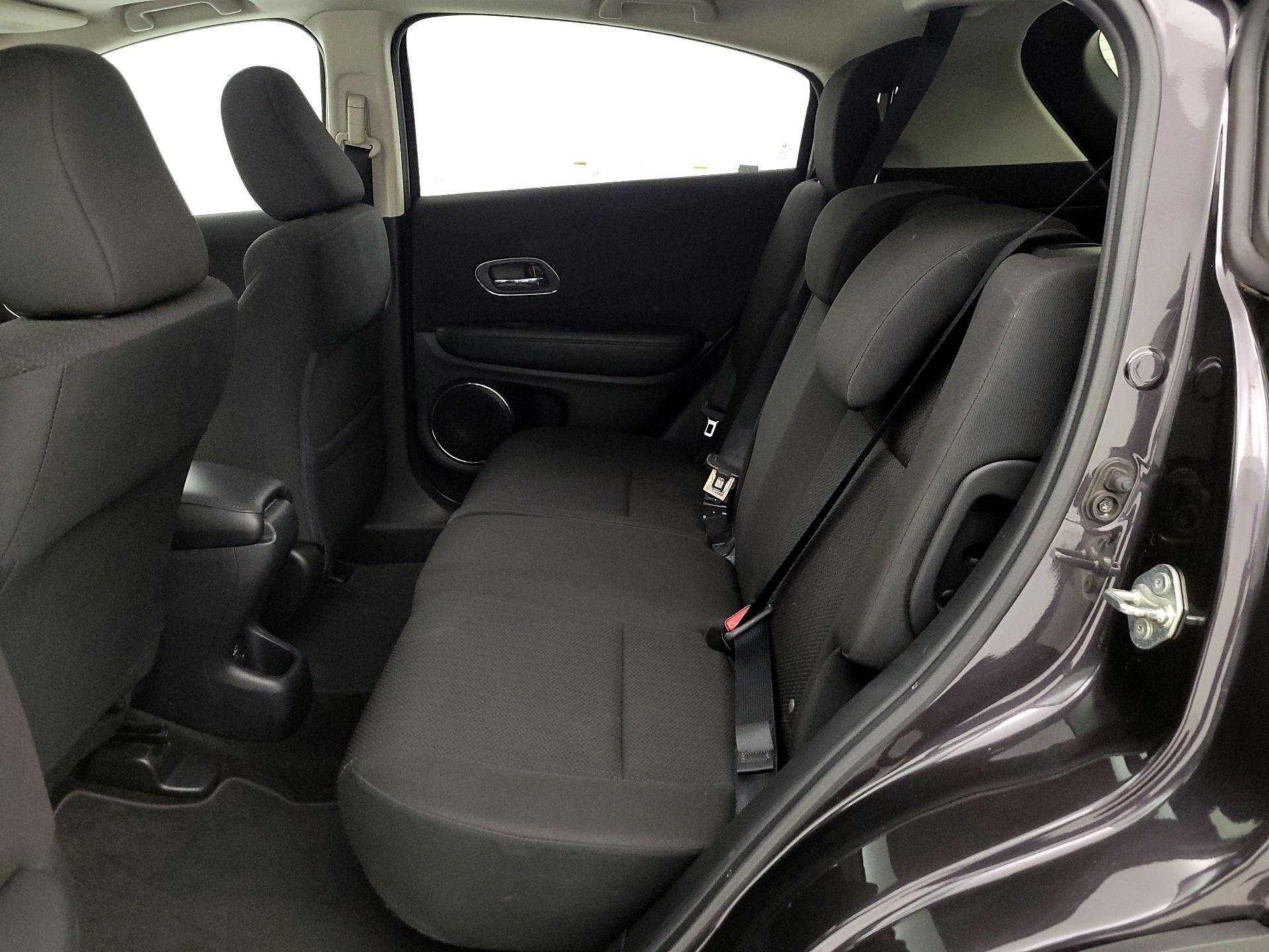 Thumbnail: 2016 Honda HR-V - 18
