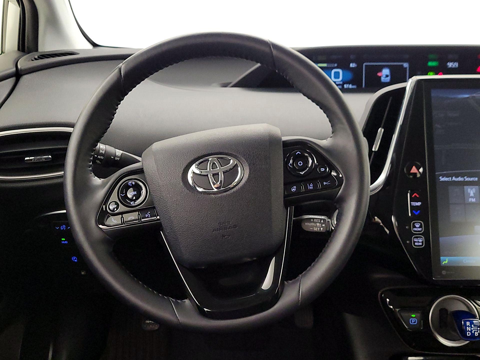 Thumbnail: 2021 Toyota Prius - 10