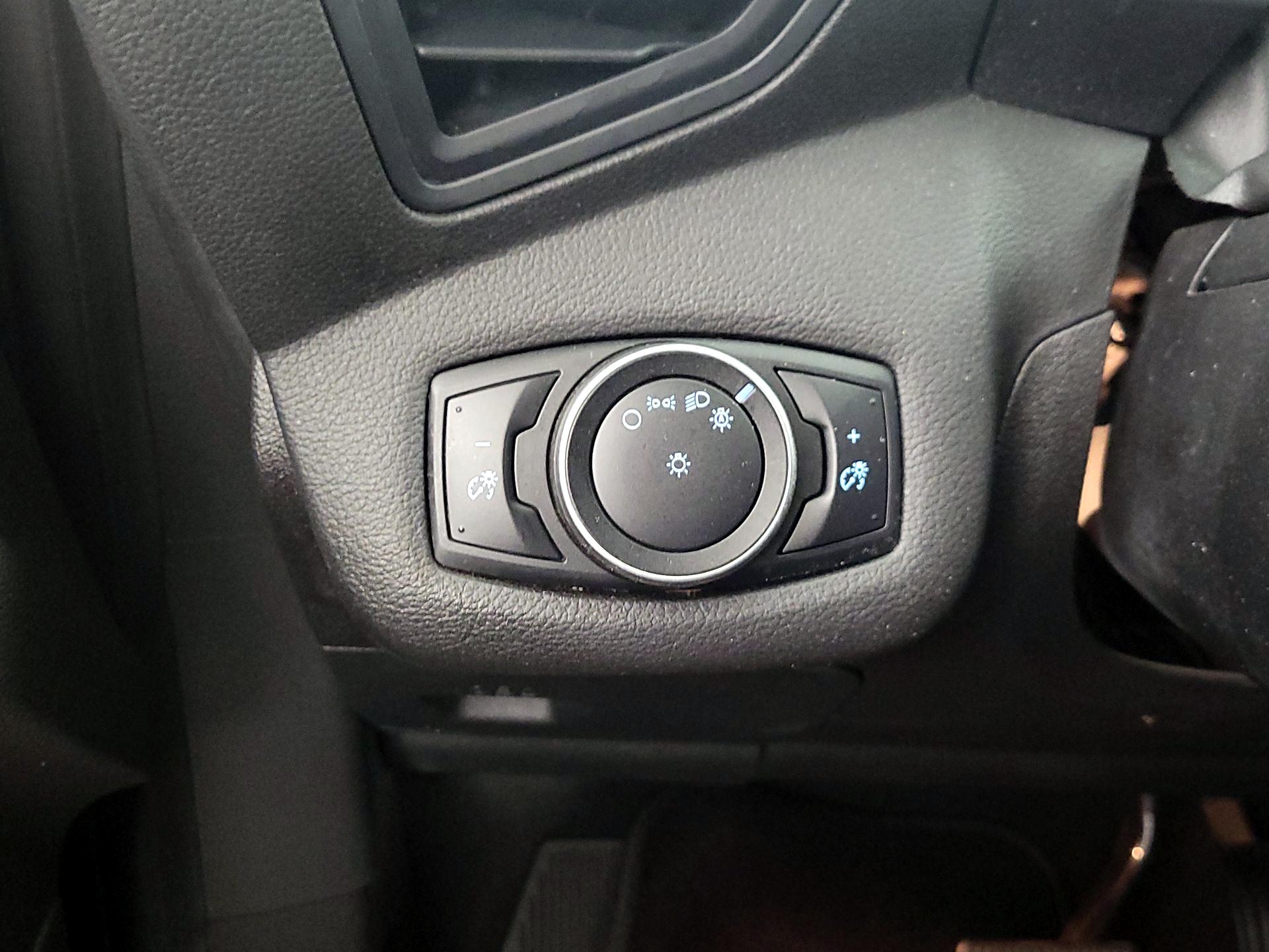Thumbnail: 2016 Ford Escape - 13