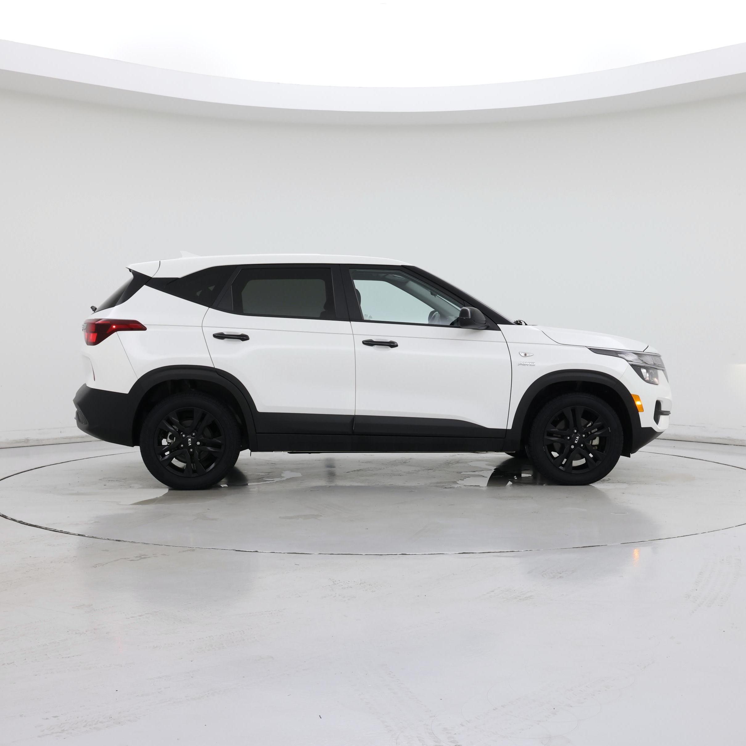 Thumbnail: 2021 Kia Seltos - 7