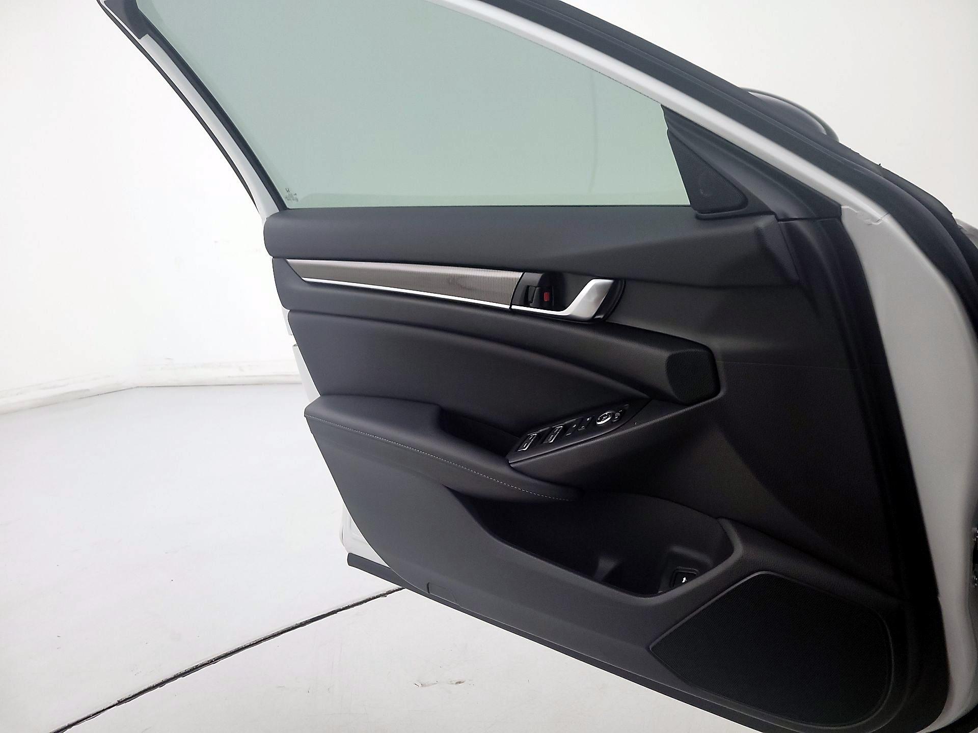 Thumbnail: 2022 Honda Accord - 12