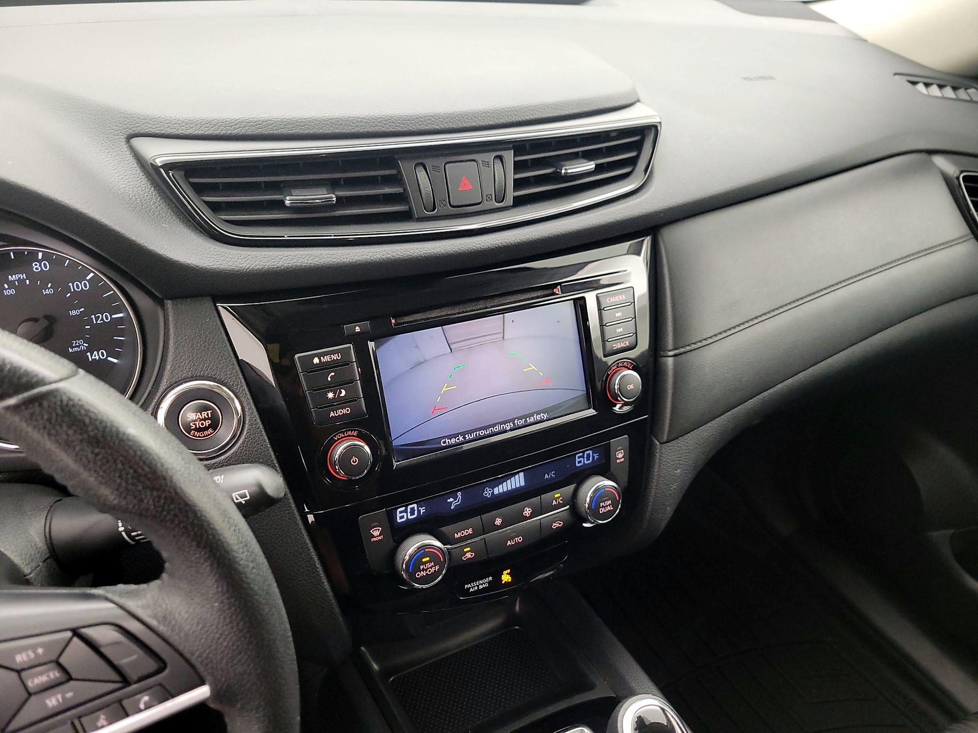 Thumbnail: 2019 Nissan Rogue - 14