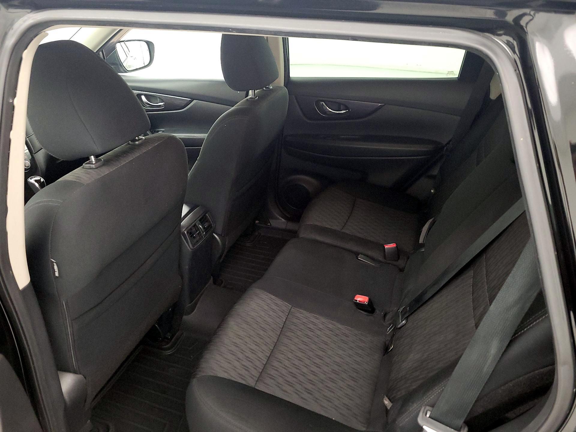 Thumbnail: 2019 Nissan Rogue - 19