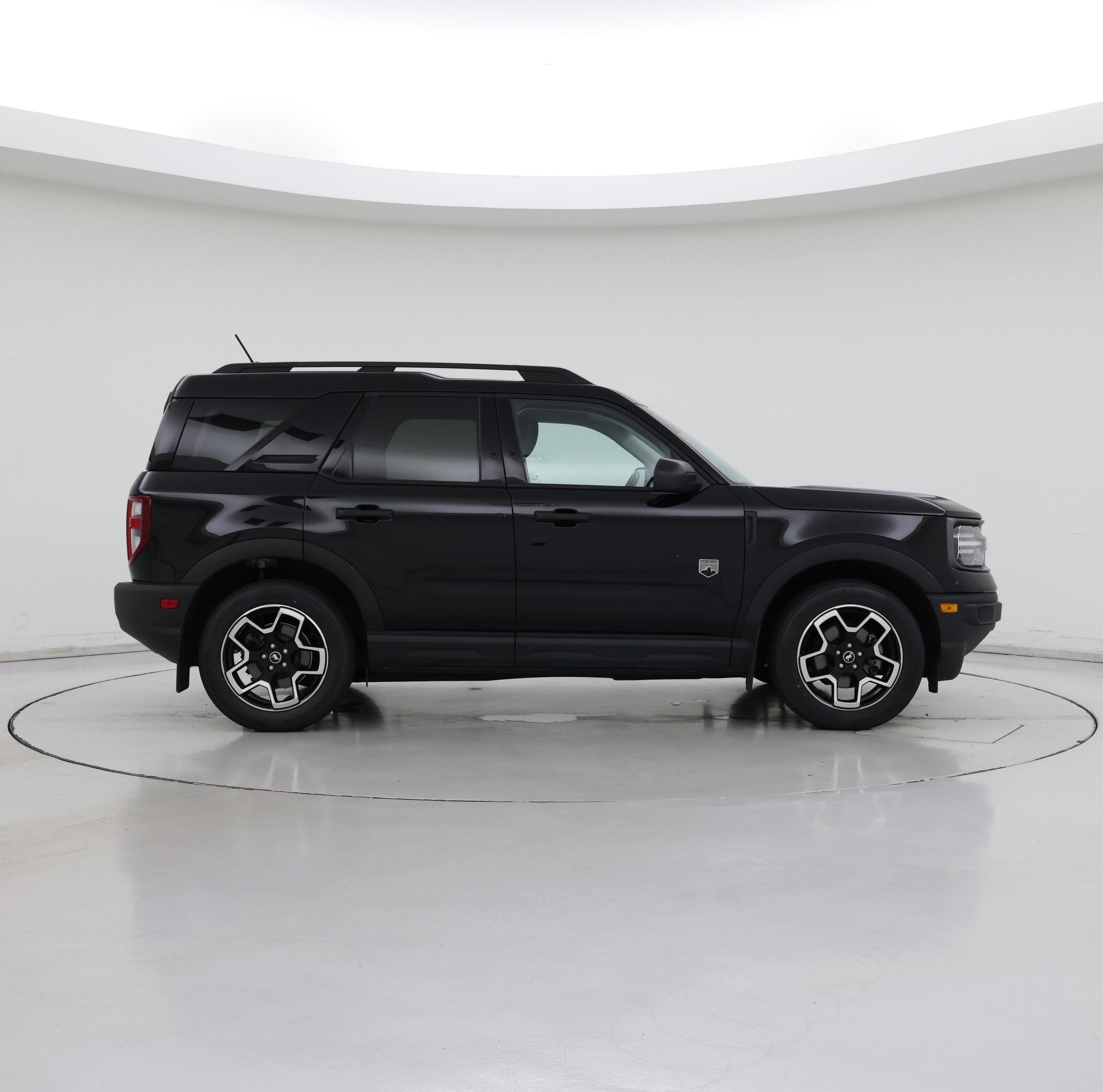 Thumbnail: 2022 Ford Bronco Sport - 7