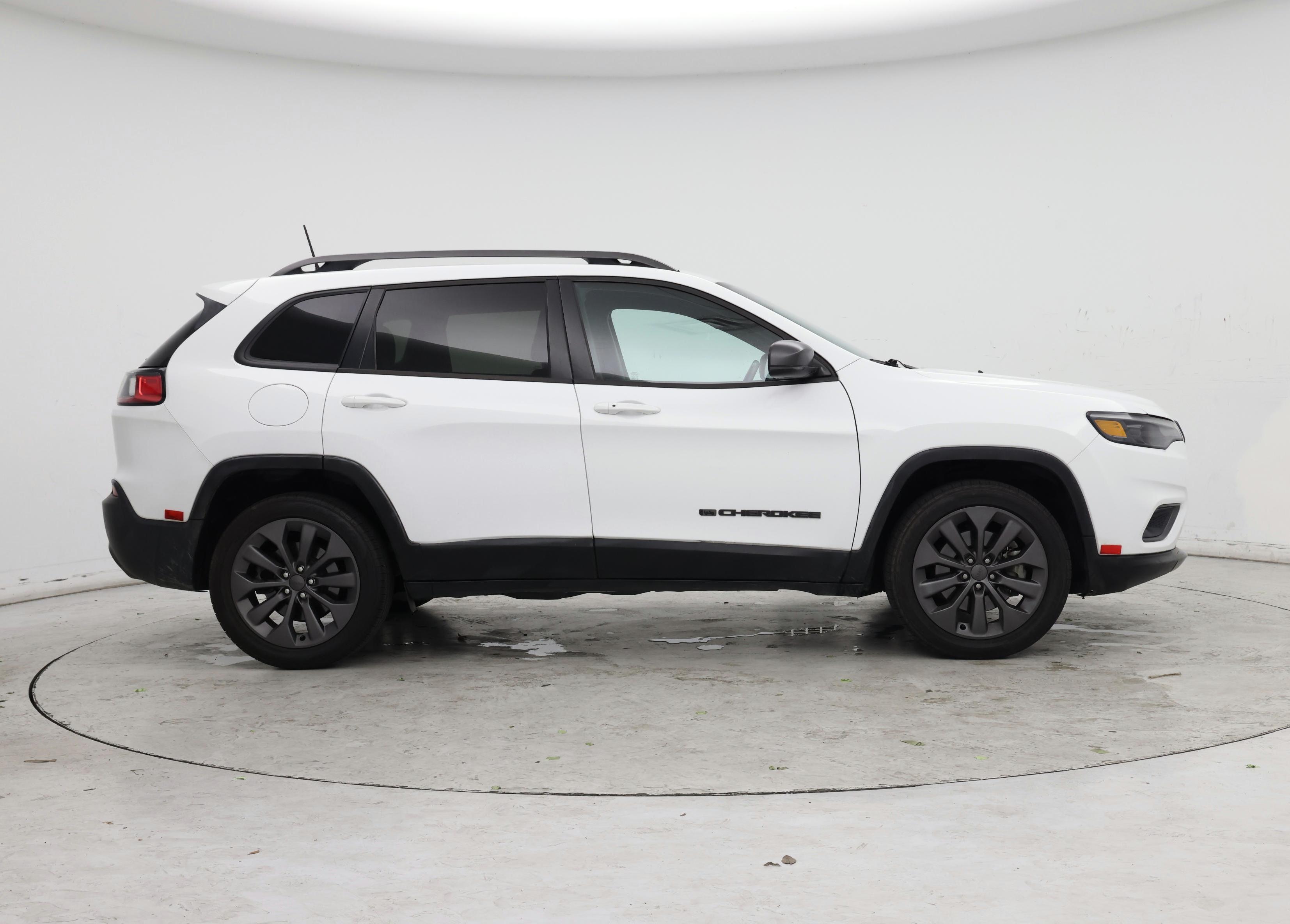 Thumbnail: 2021 Jeep Cherokee - 7