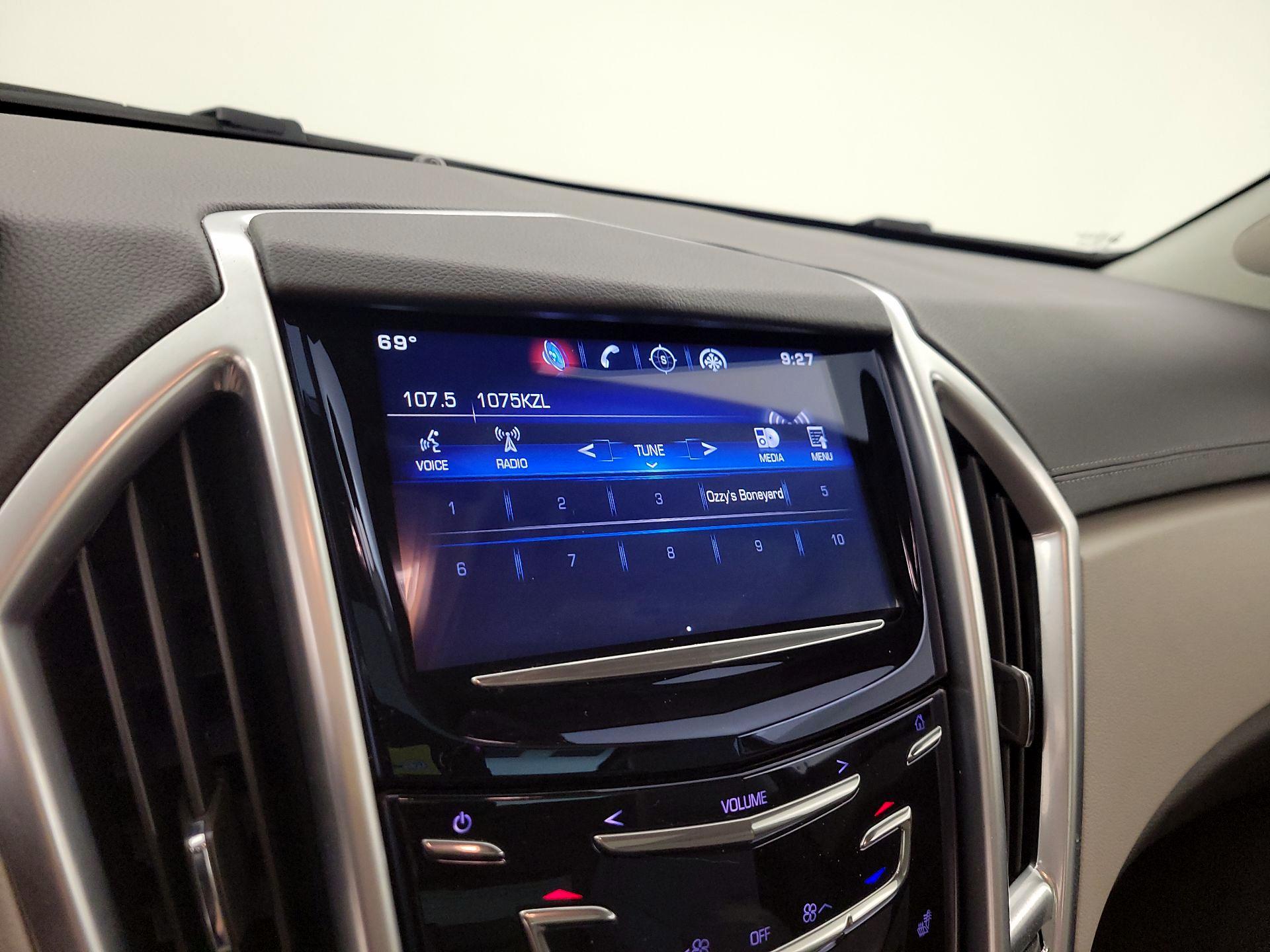 Thumbnail: 2016 Cadillac SRX - 16
