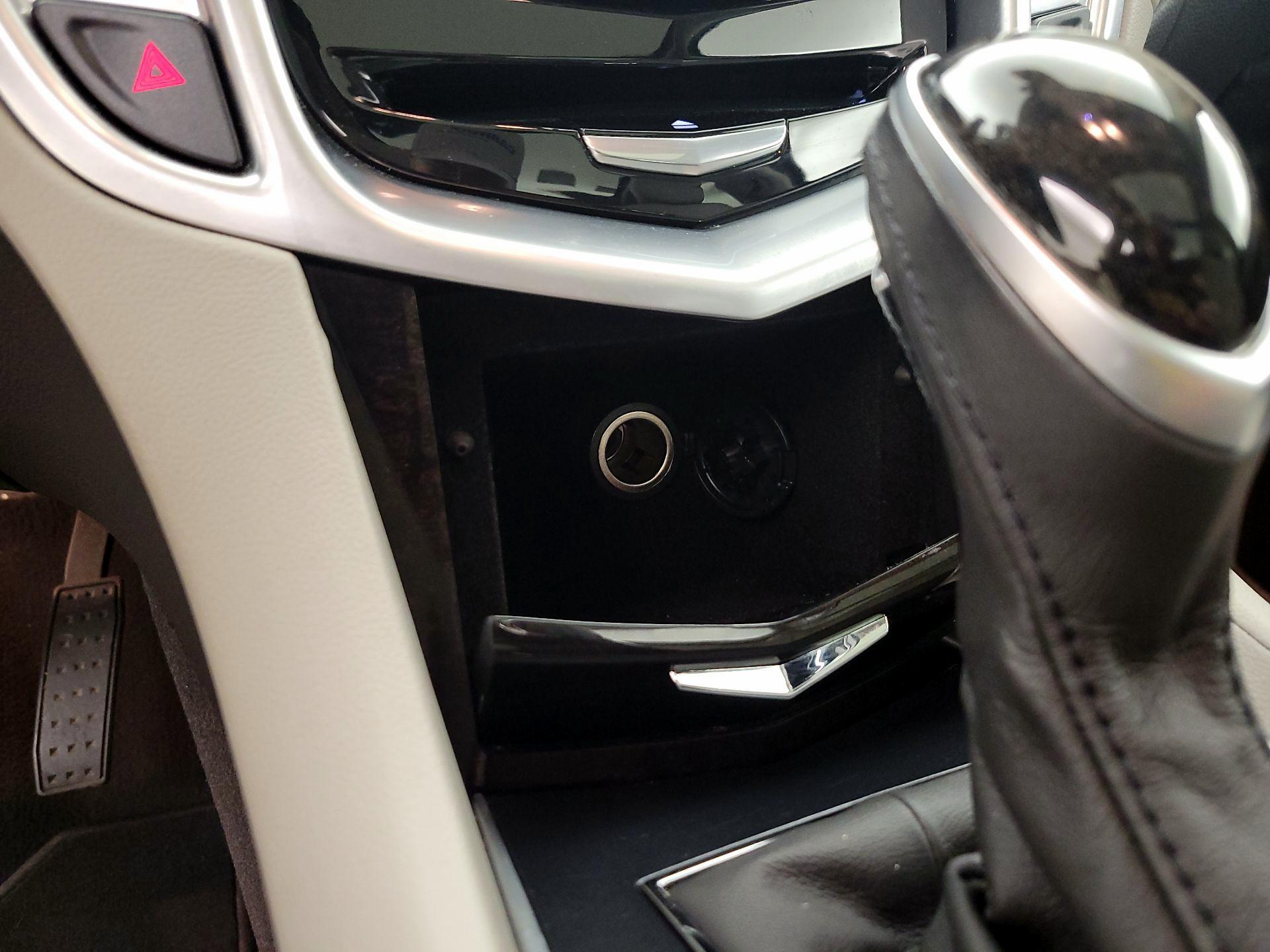 Thumbnail: 2016 Cadillac SRX - 19