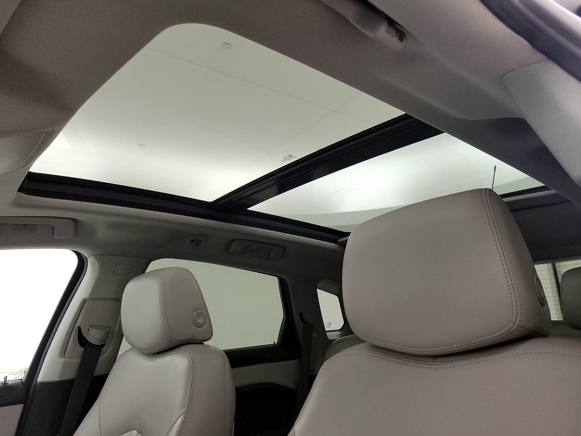 Thumbnail: 2016 Cadillac SRX - 20