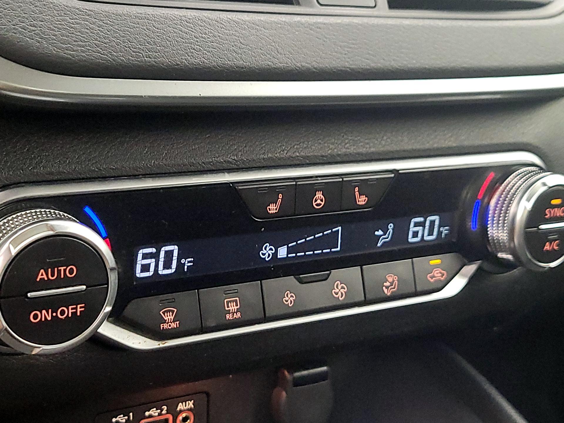 Thumbnail: 2019 Nissan Altima - 16
