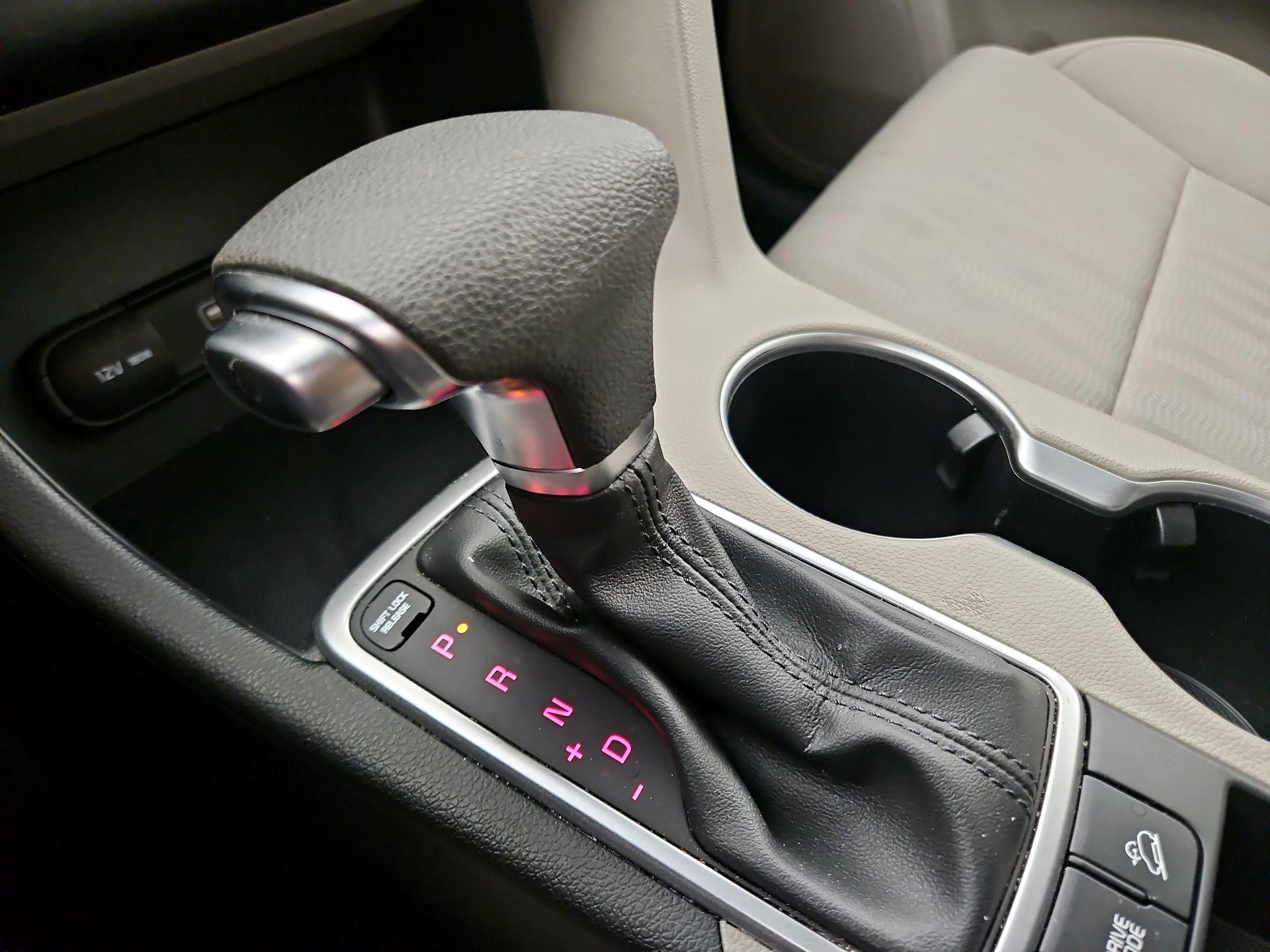 Thumbnail: 2021 Kia Sportage - 17