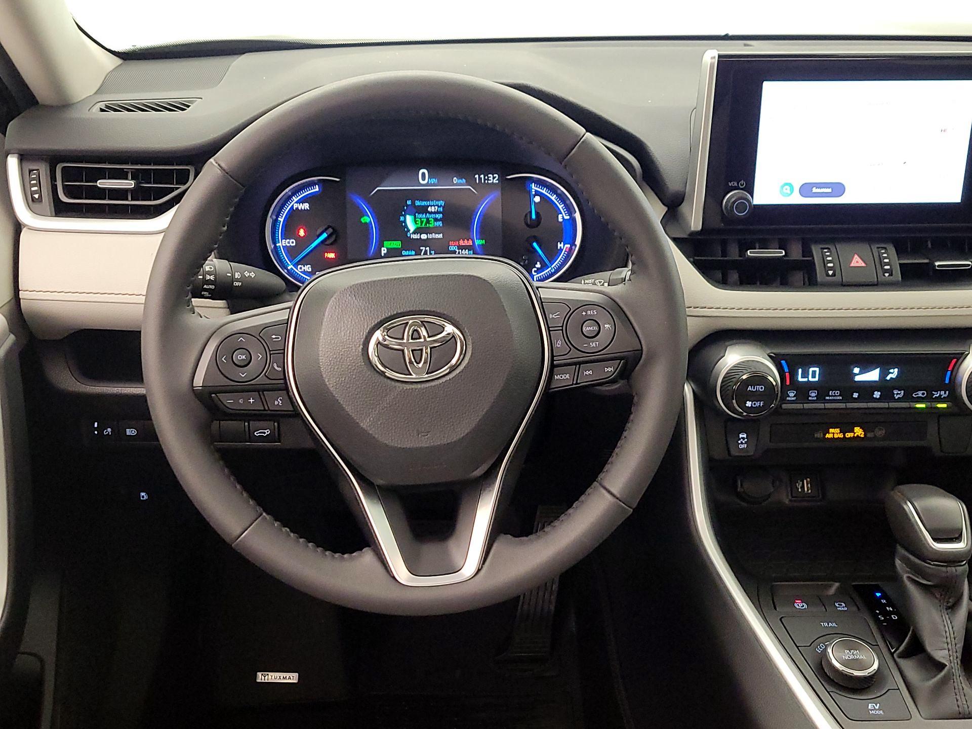 Thumbnail: 2025 Toyota RAV4 - 10
