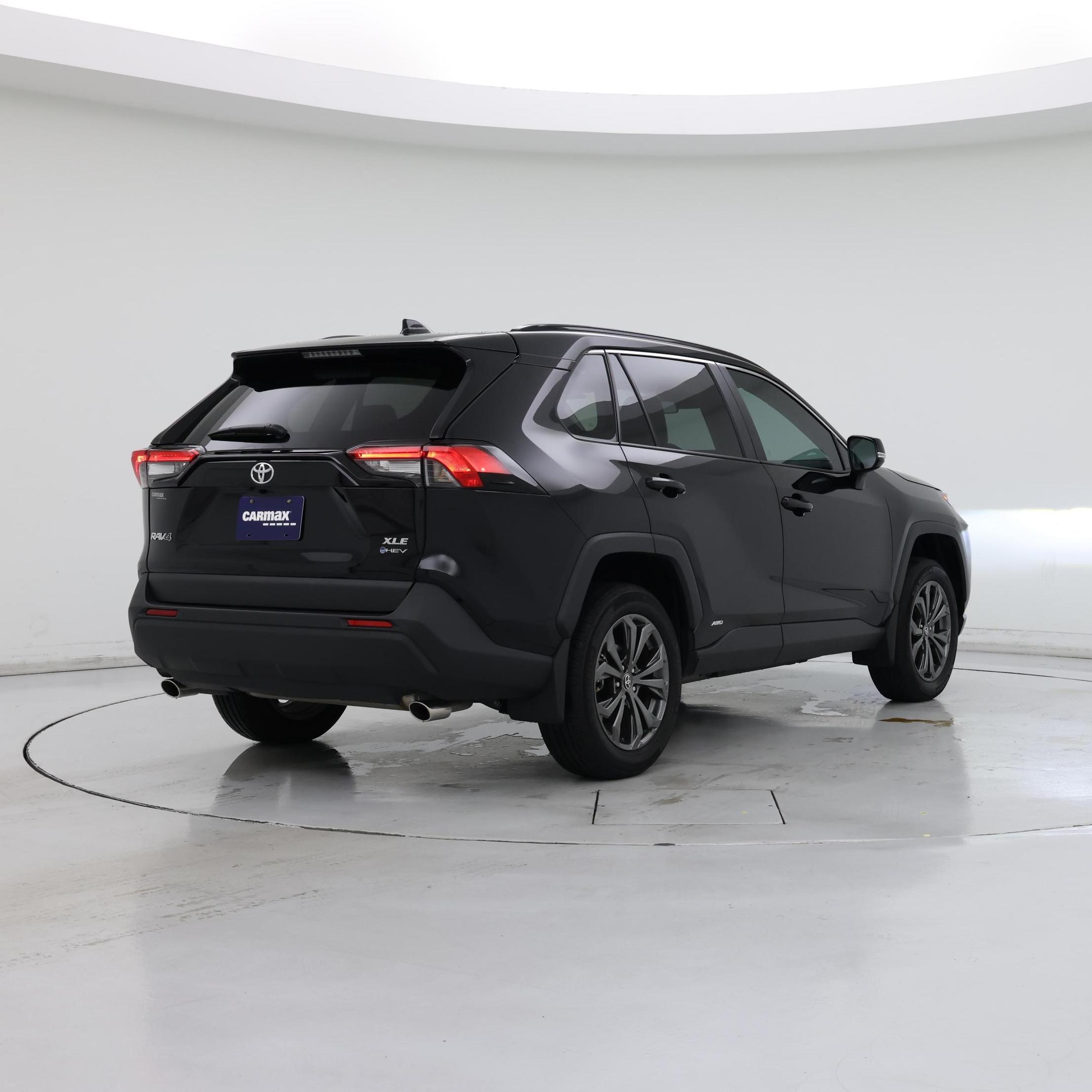 Thumbnail: 2025 Toyota RAV4 - 8