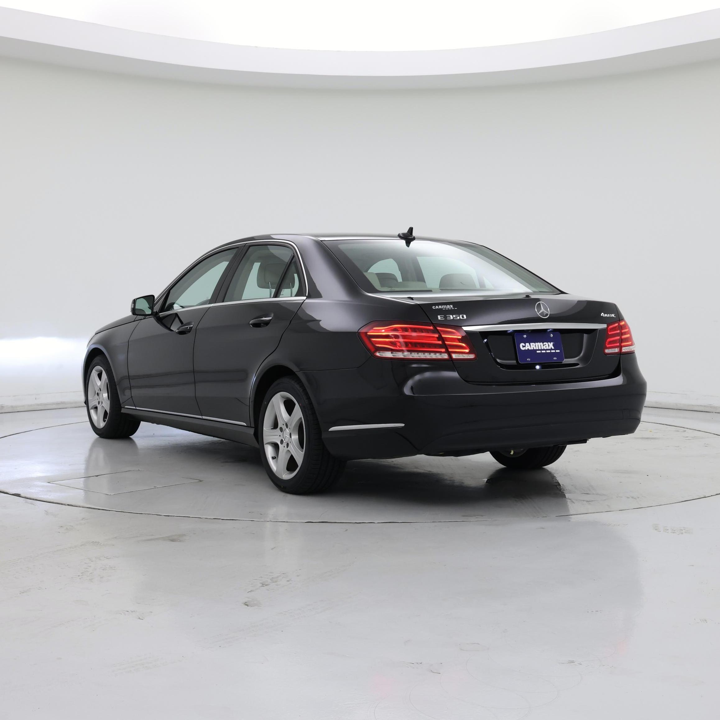 Thumbnail: 2014 Mercedes-Benz E-Class - 2
