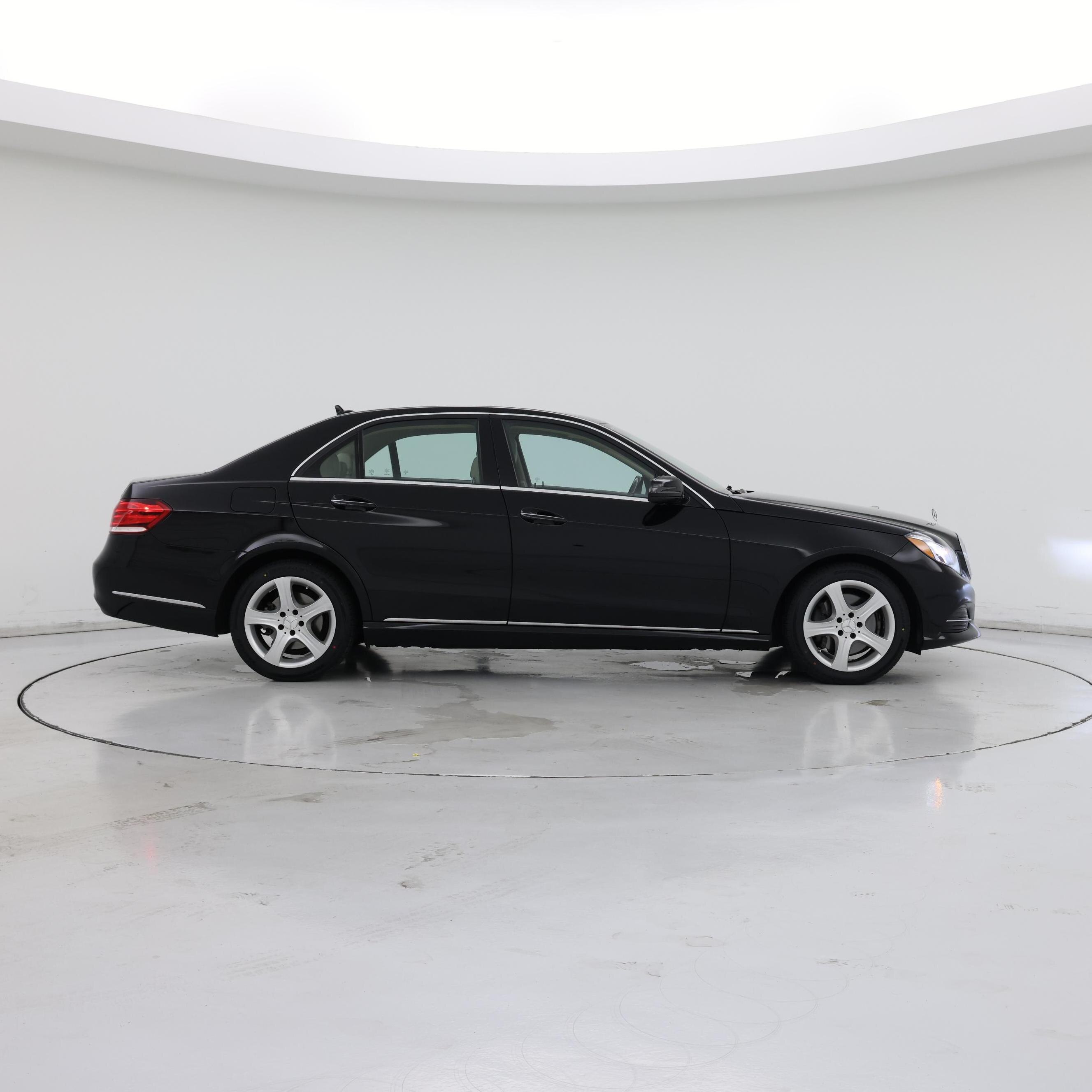 Thumbnail: 2014 Mercedes-Benz E-Class - 7