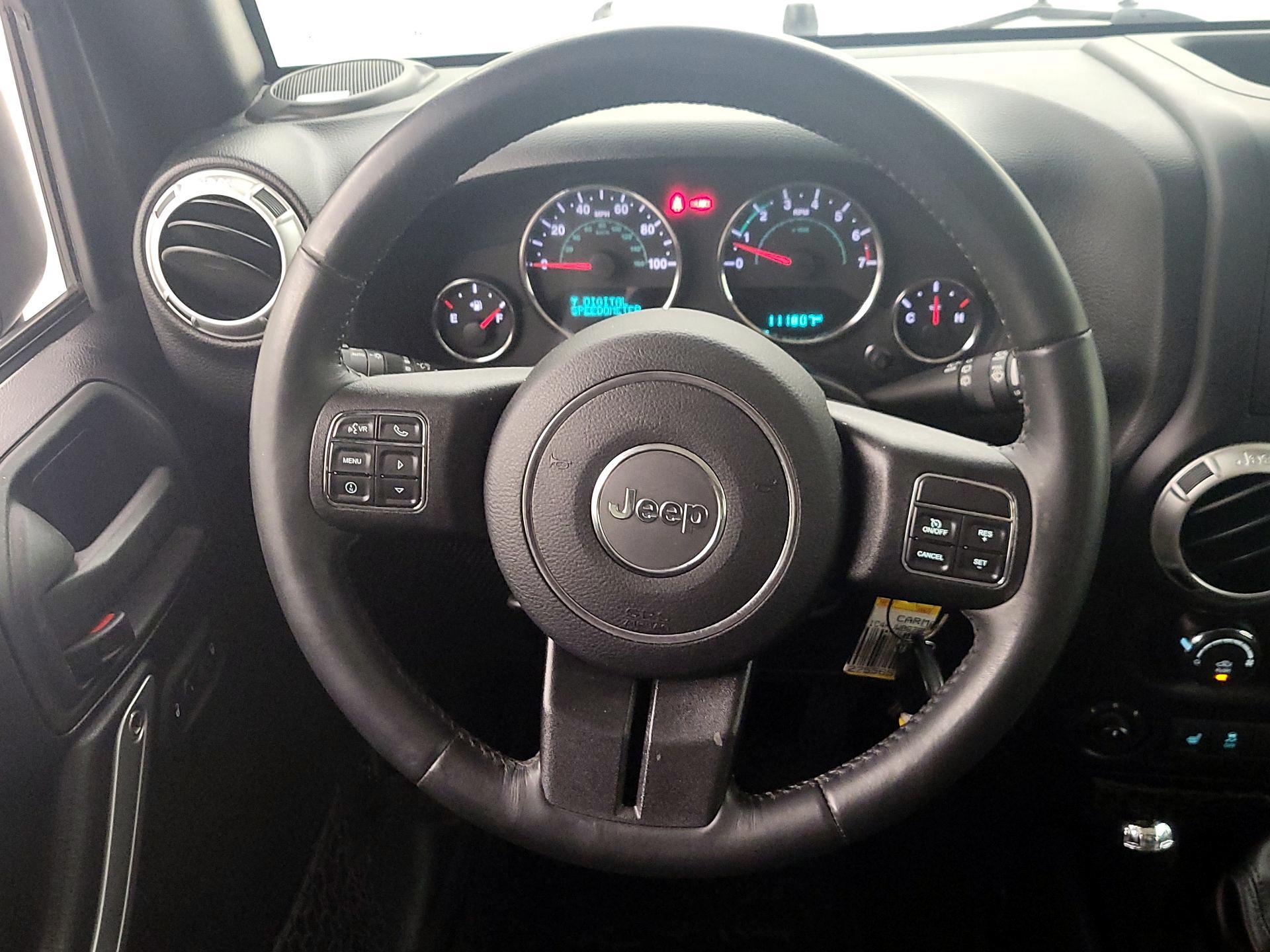 Thumbnail: 2016 Jeep Wrangler - 10