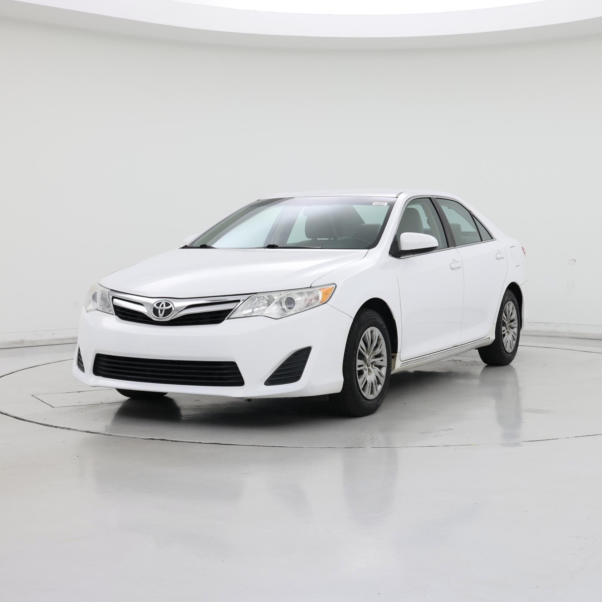 Thumbnail: 2014 Toyota Camry - 4
