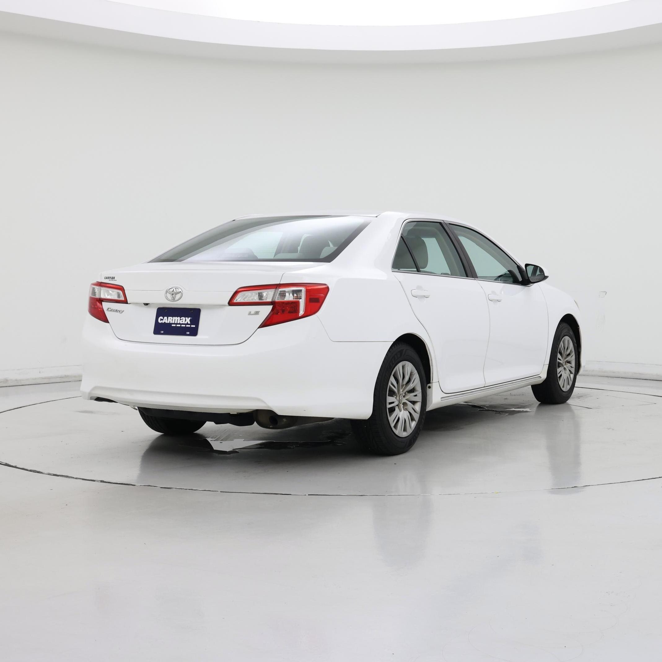 Thumbnail: 2014 Toyota Camry - 8