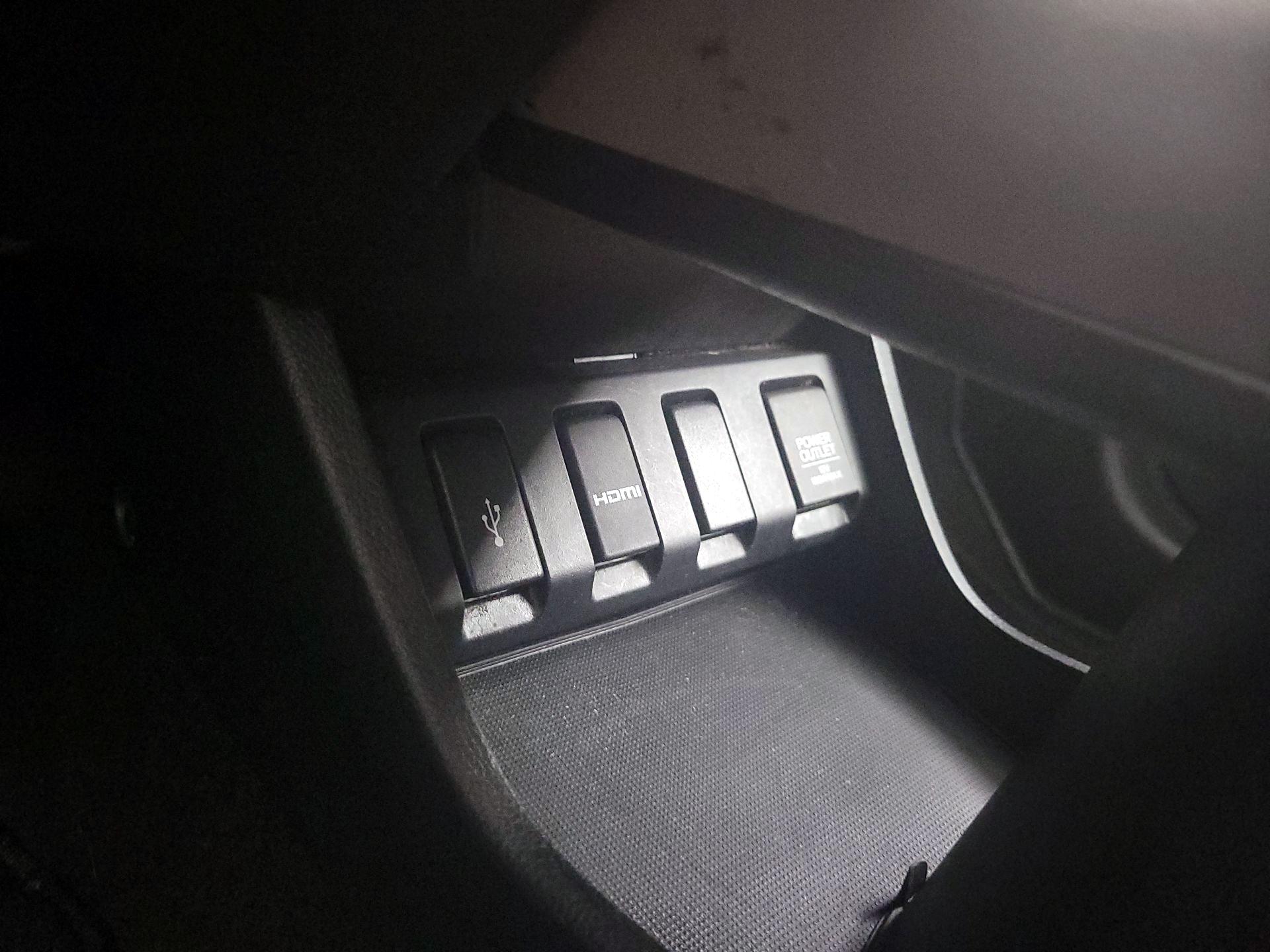 Thumbnail: 2016 Honda HR-V - 18