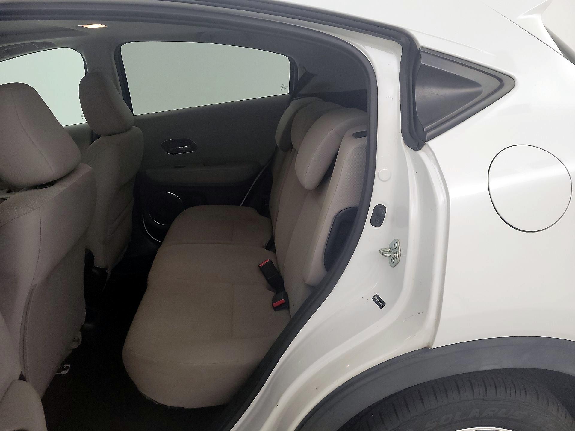 Thumbnail: 2016 Honda HR-V - 20