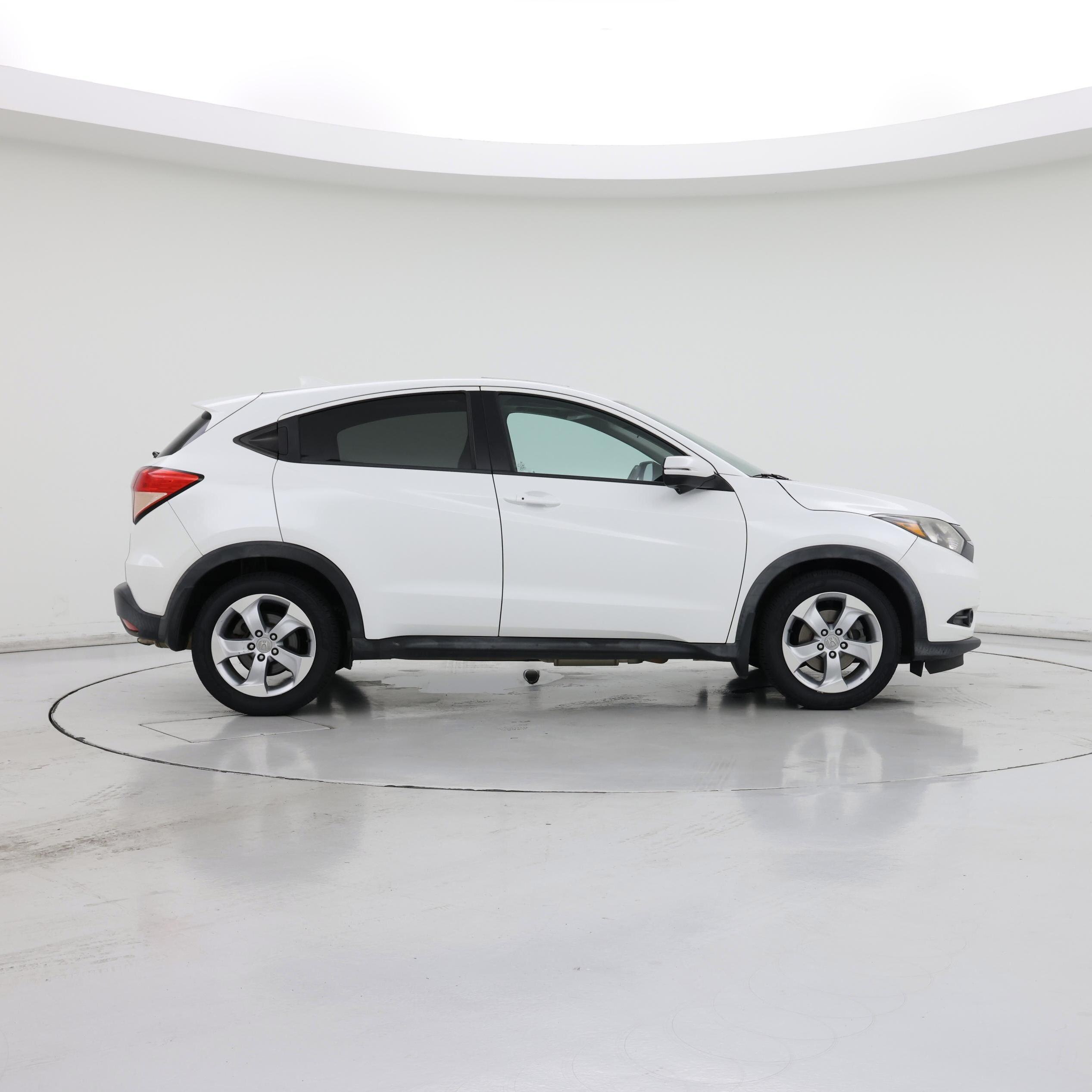 Thumbnail: 2016 Honda HR-V - 7