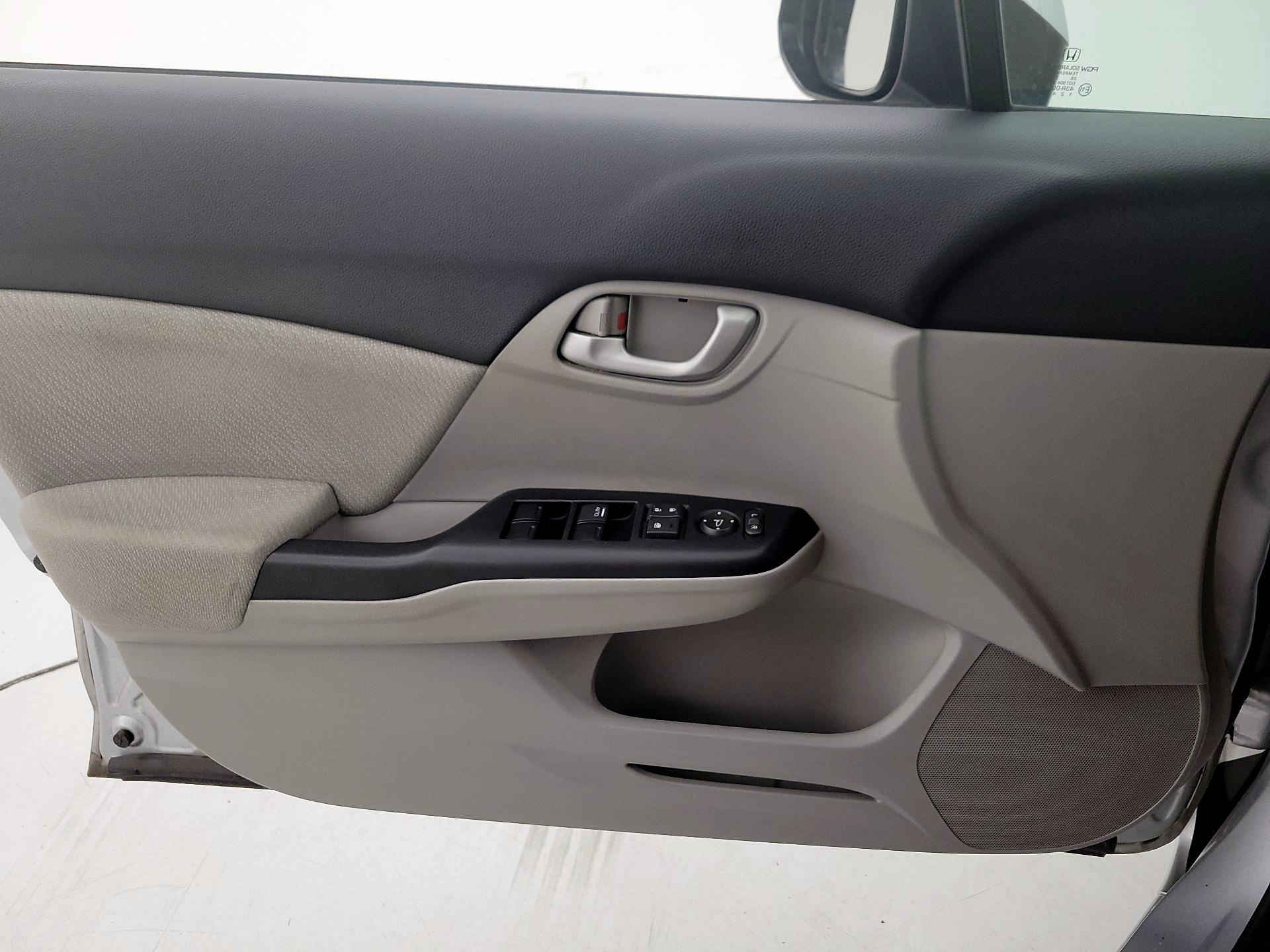Thumbnail: 2013 Honda Civic - 12