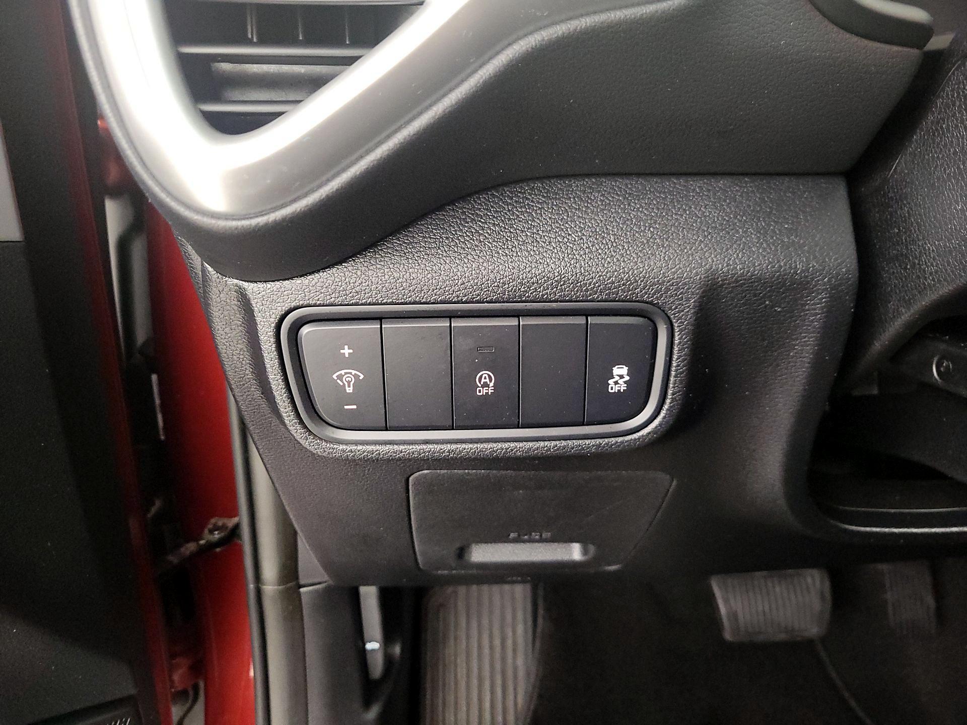 Thumbnail: 2020 Kia Soul - 13
