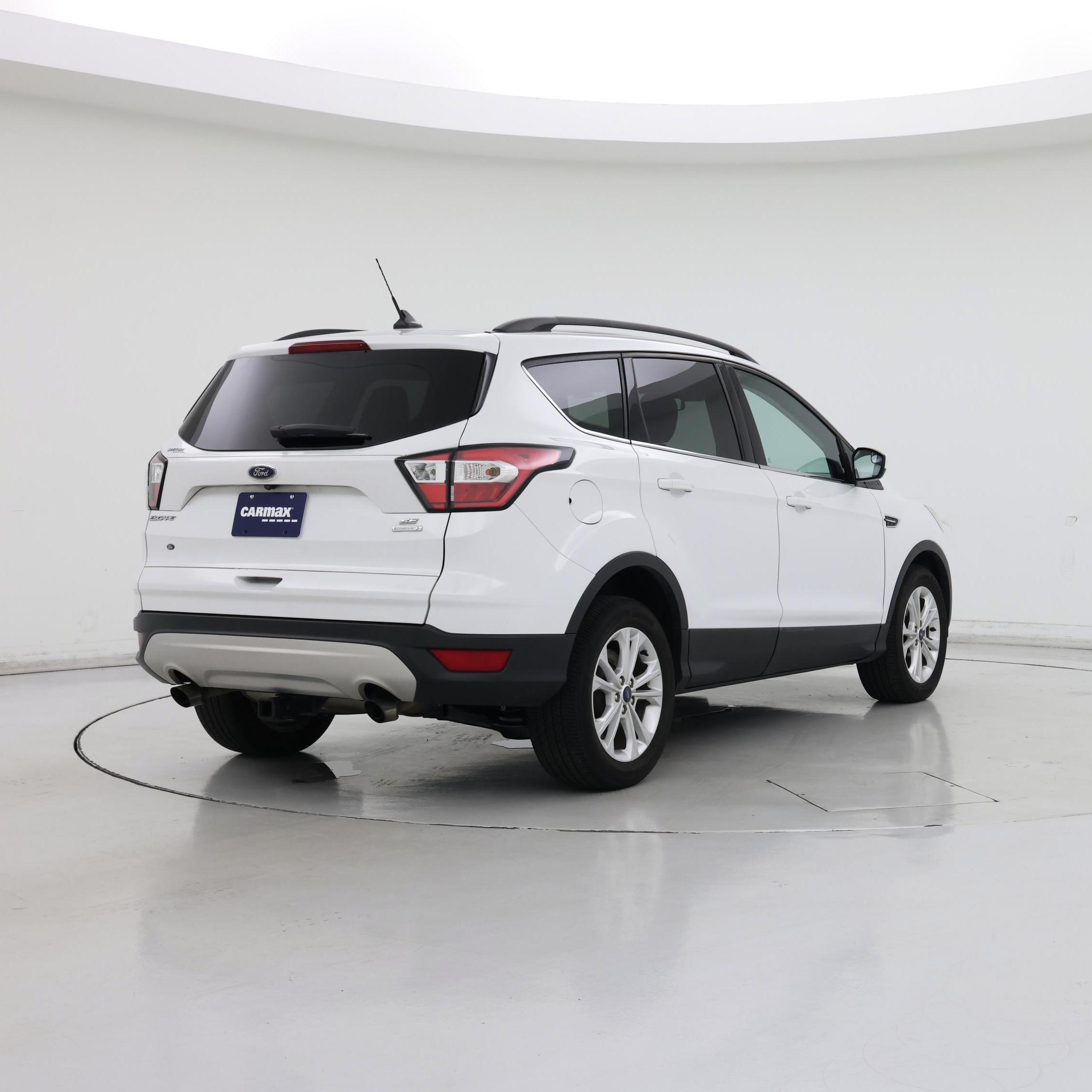 Thumbnail: 2018 Ford Escape - 8