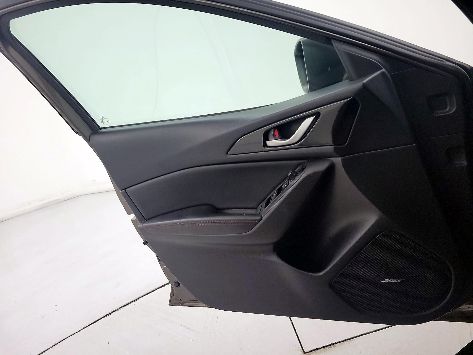 Thumbnail: 2015 Mazda Mazda3 - 12