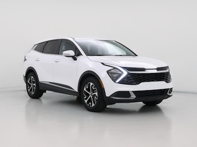 White 2023 Kia Sportage EX