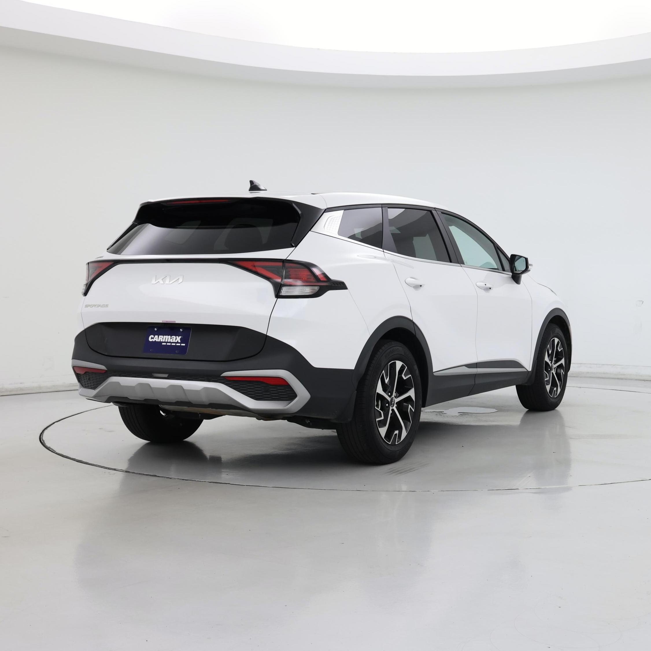 Thumbnail: 2023 Kia Sportage - 8