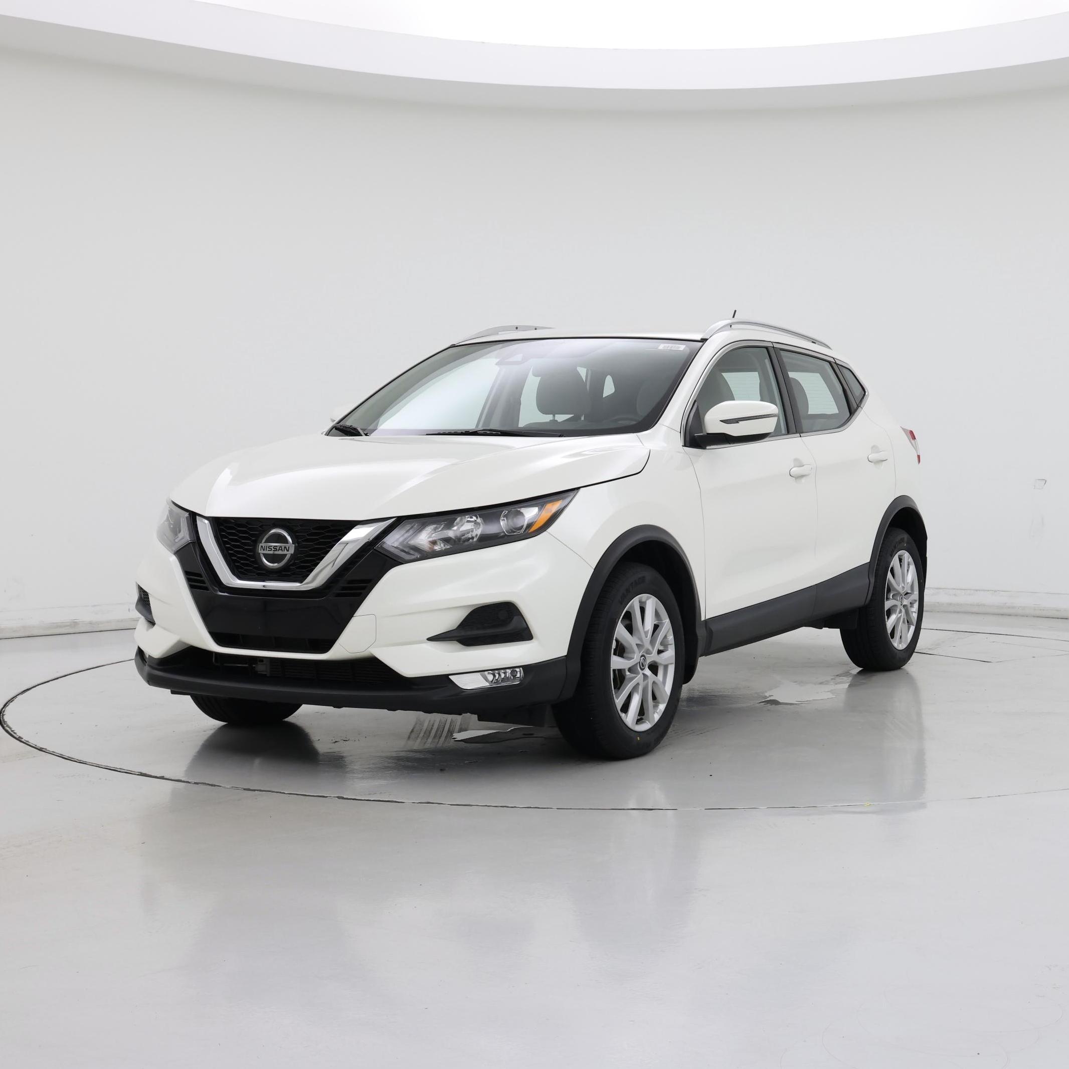 Thumbnail: 2021 Nissan Rogue Sport - 4
