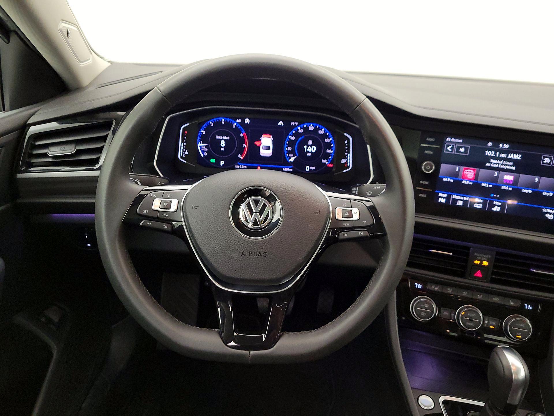 Thumbnail: 2020 Volkswagen Jetta - 10
