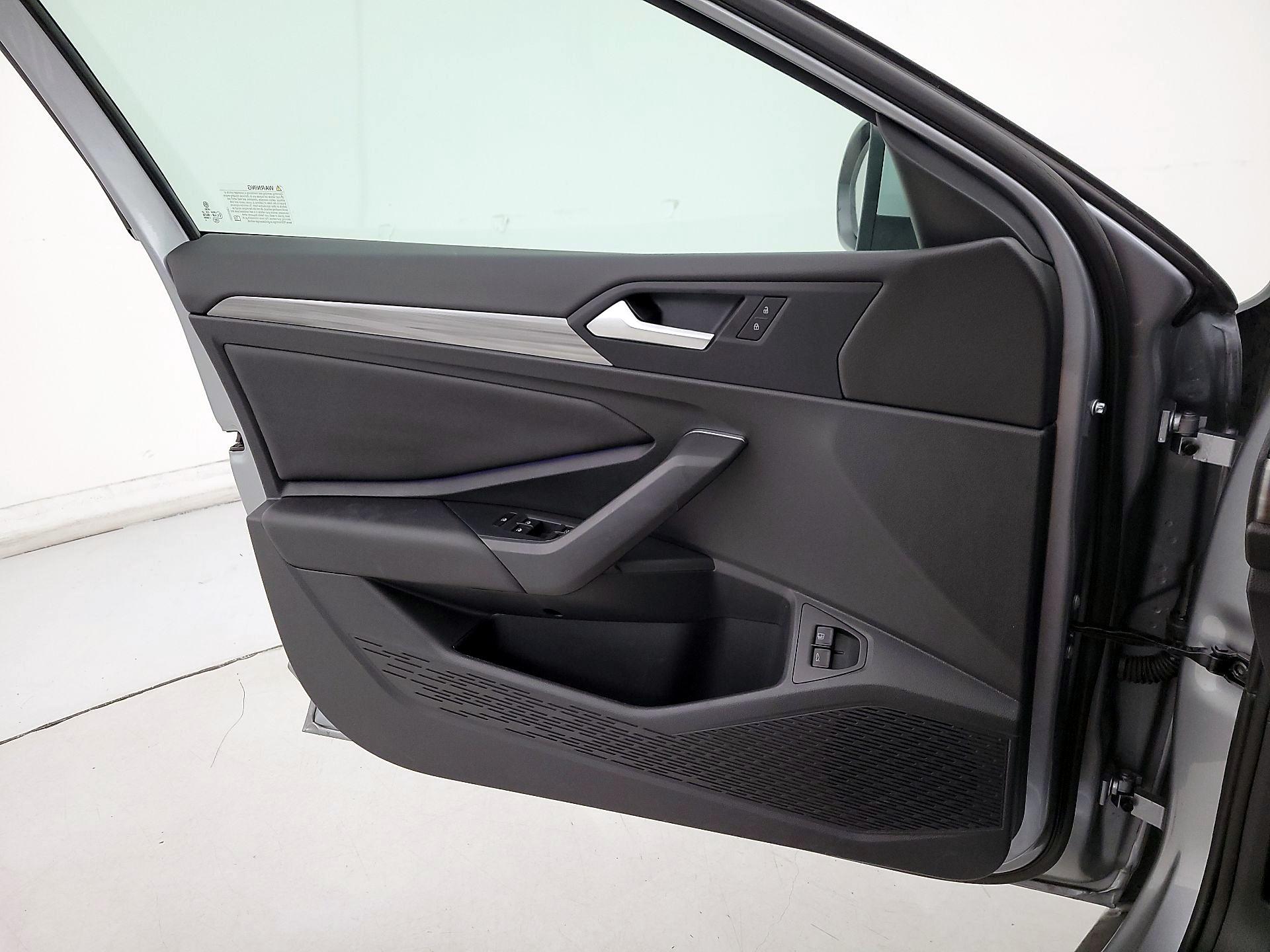 Thumbnail: 2020 Volkswagen Jetta - 12