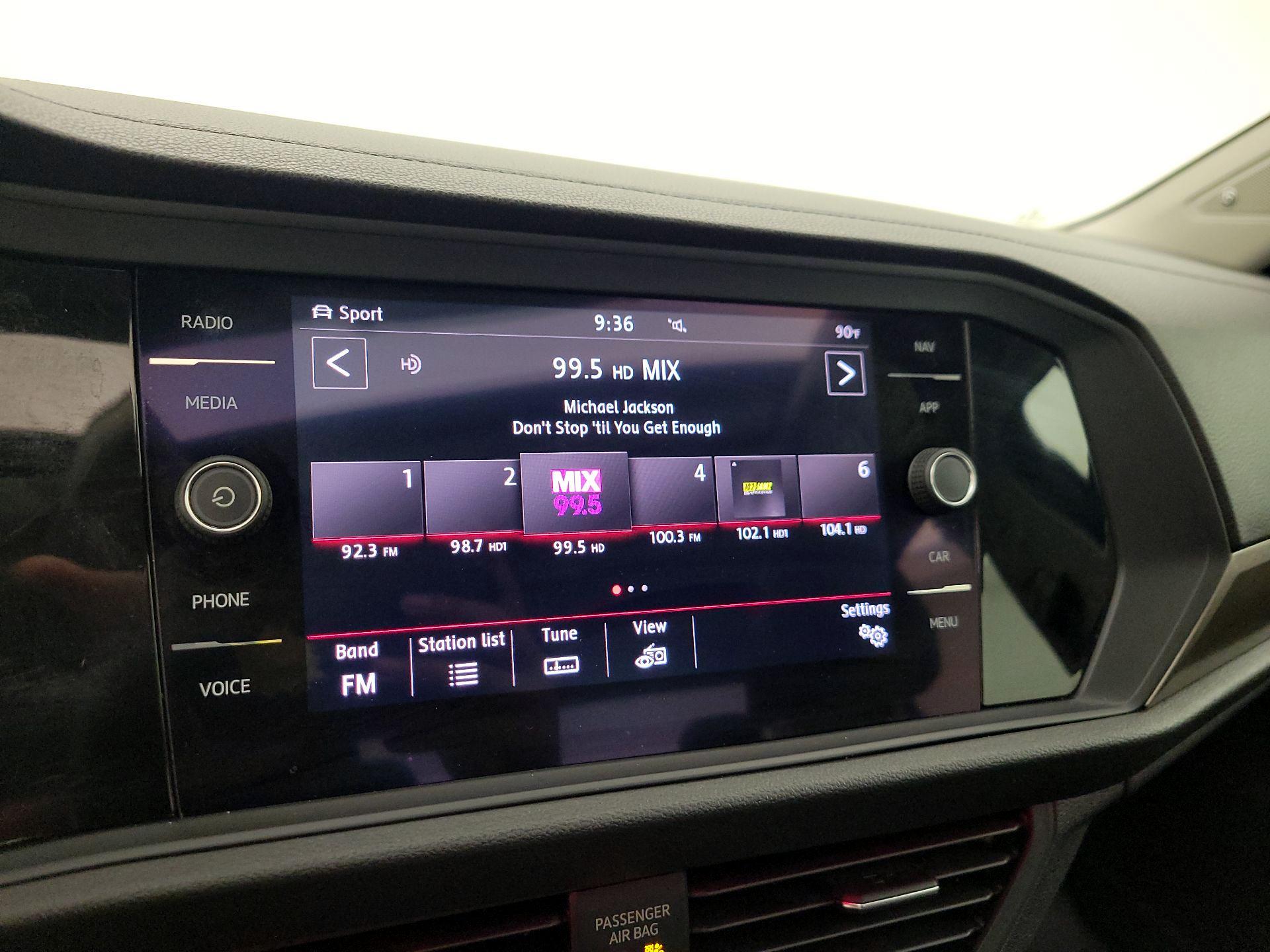 Thumbnail: 2019 Volkswagen Jetta - 16