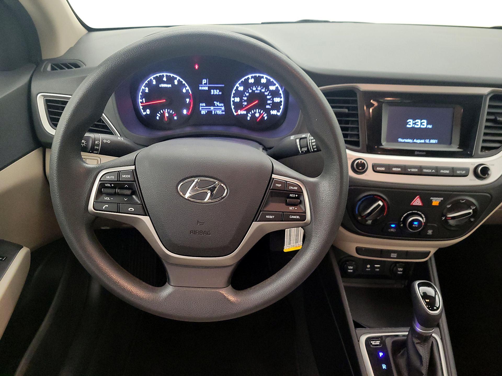 Thumbnail: 2022 Hyundai Accent - 10