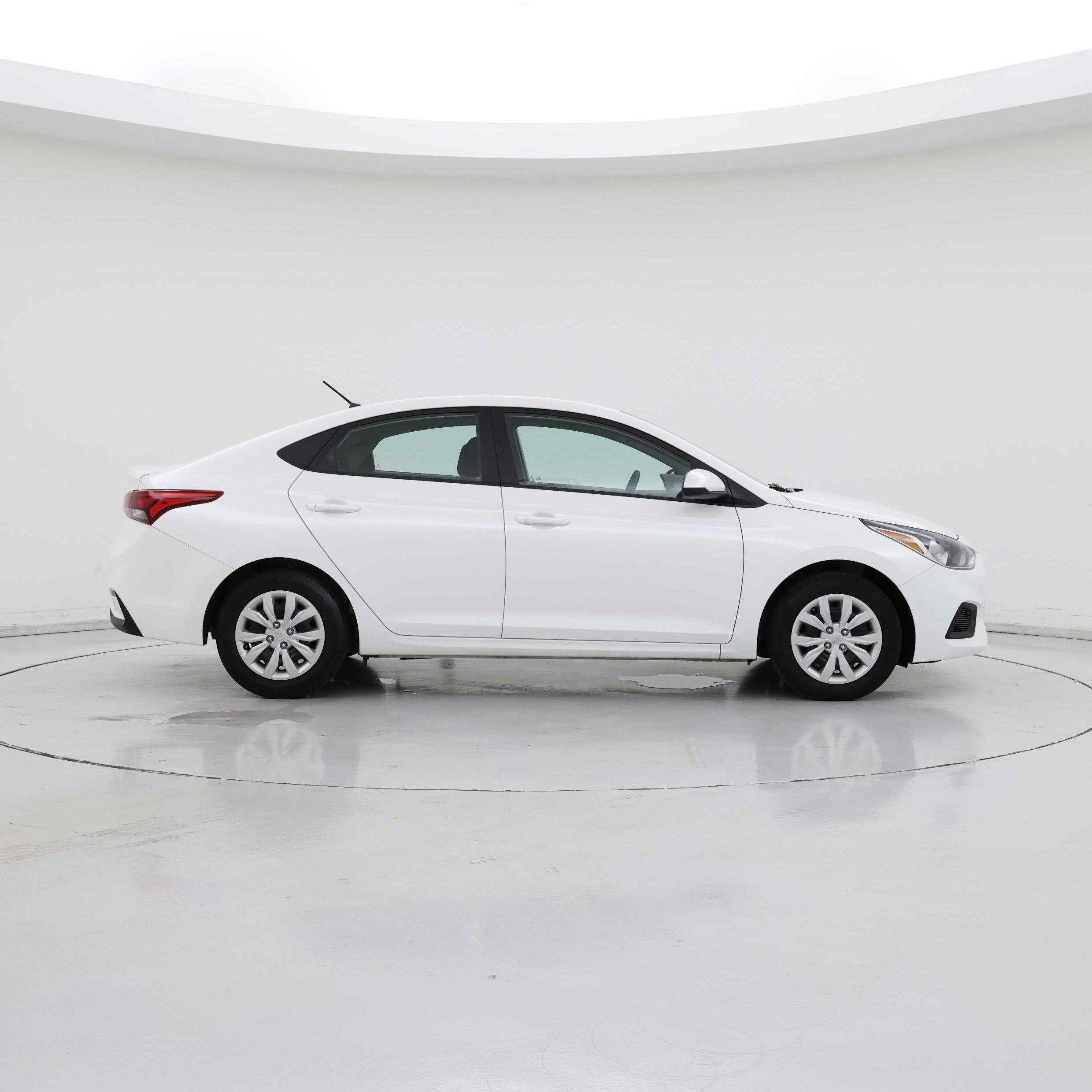 Thumbnail: 2022 Hyundai Accent - 7