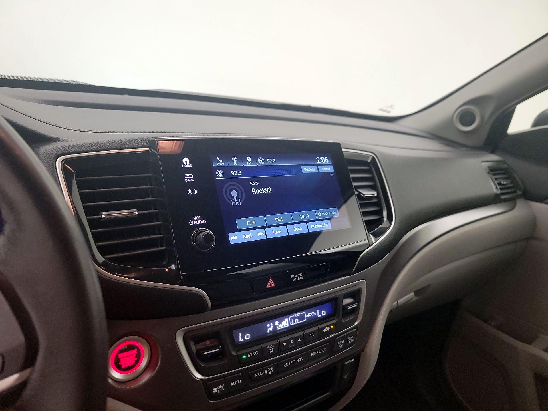 Thumbnail: 2020 Honda Pilot - 15