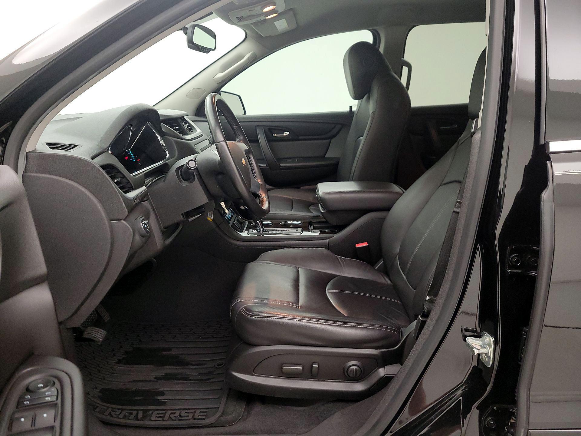 Thumbnail: 2016 Chevrolet Traverse - 11