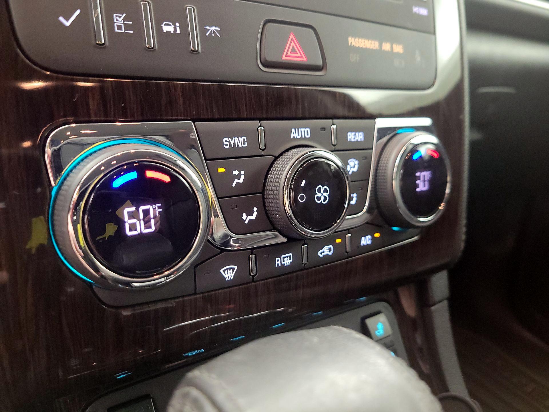 Thumbnail: 2016 Chevrolet Traverse - 16