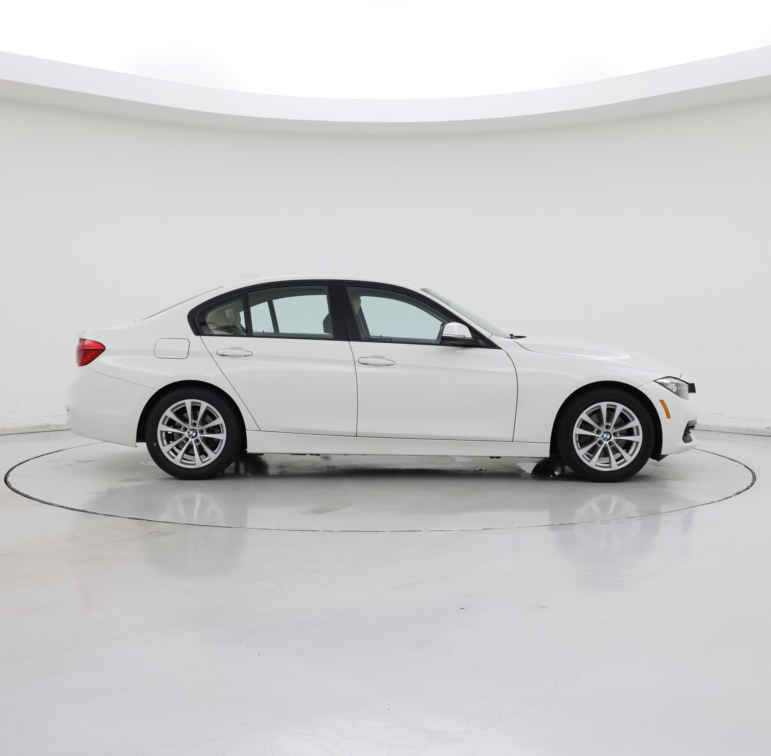 Thumbnail: 2017 BMW 3 Series - 7