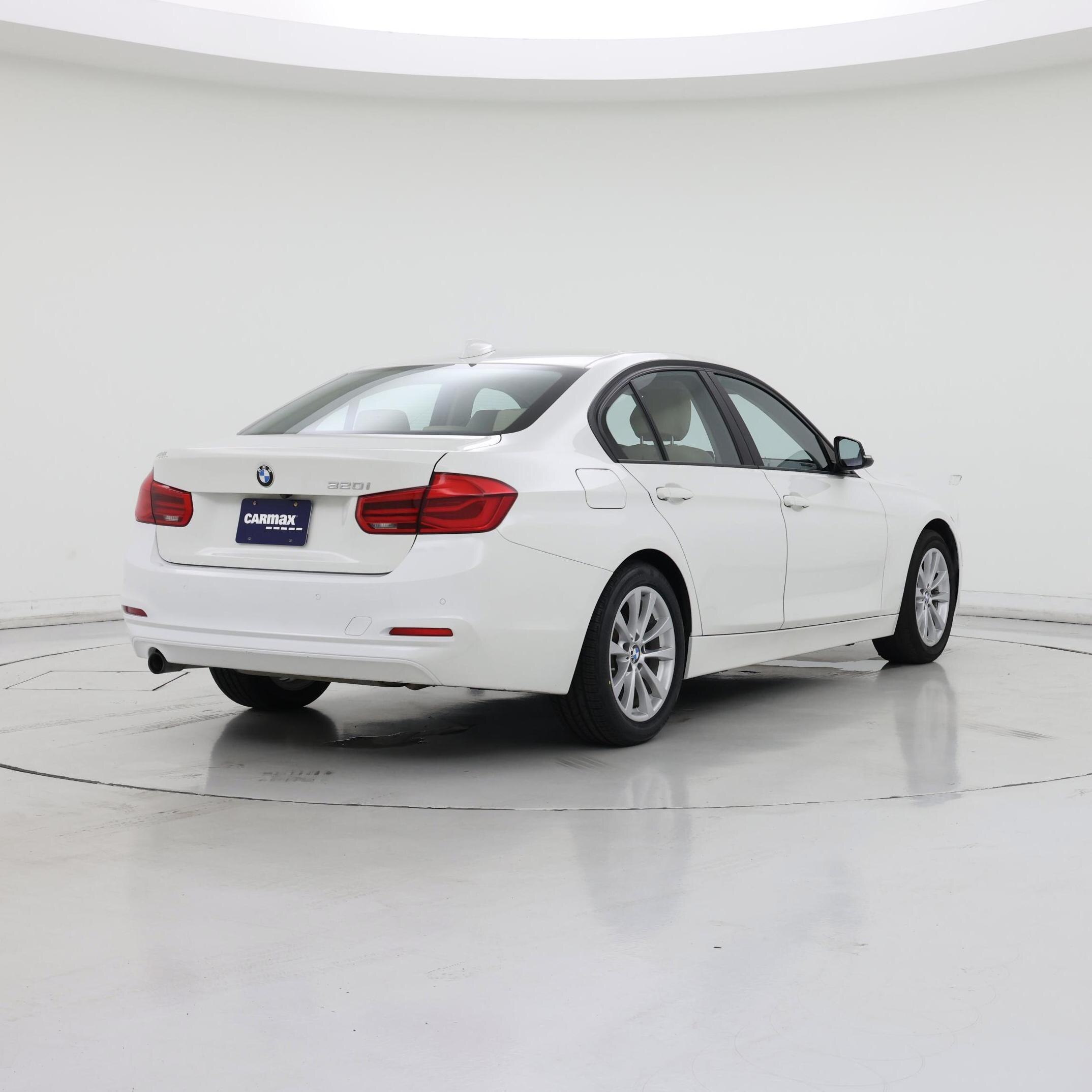 Thumbnail: 2017 BMW 3 Series - 8