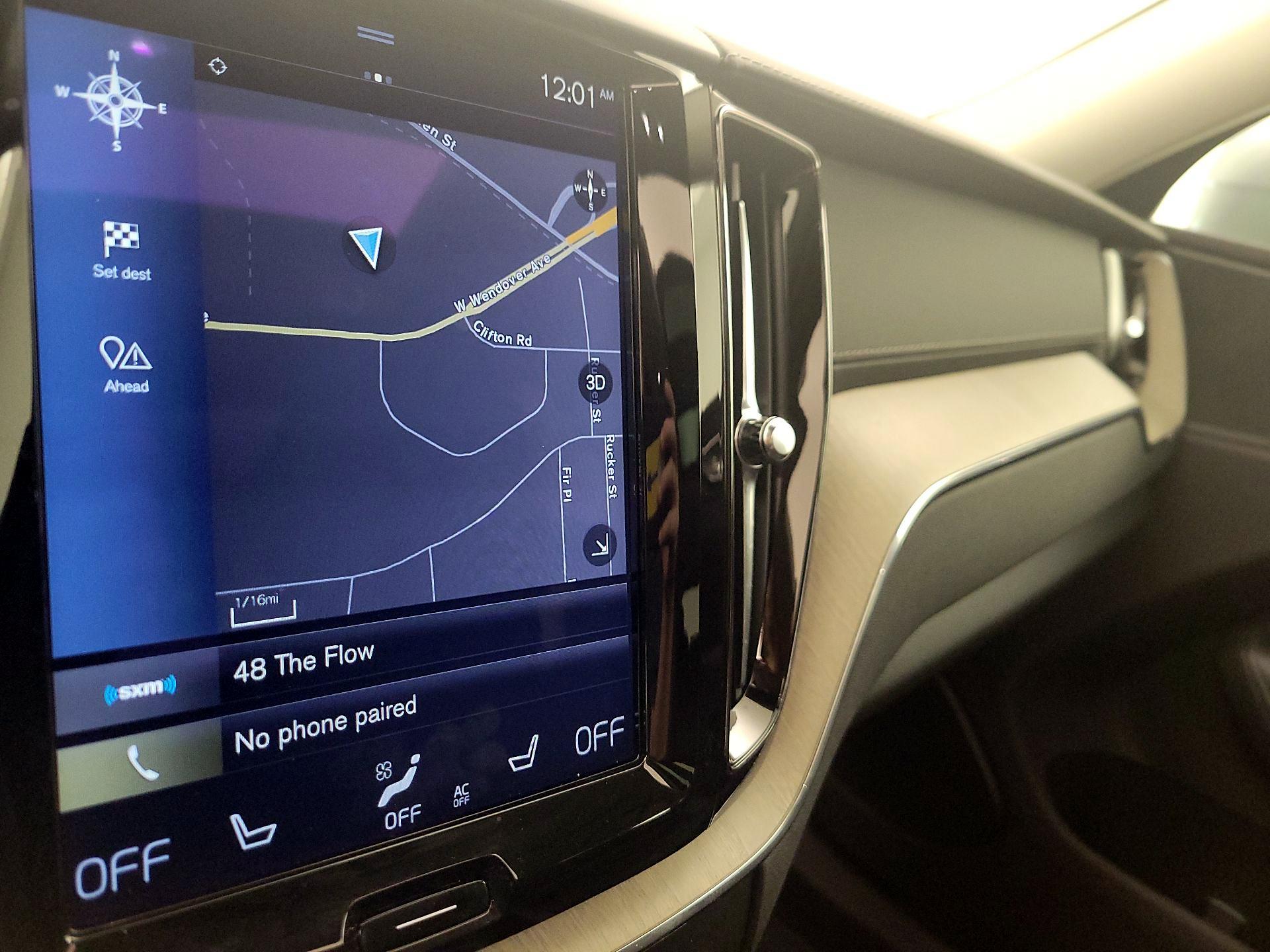 Thumbnail: 2018 Volvo XC60 - 14